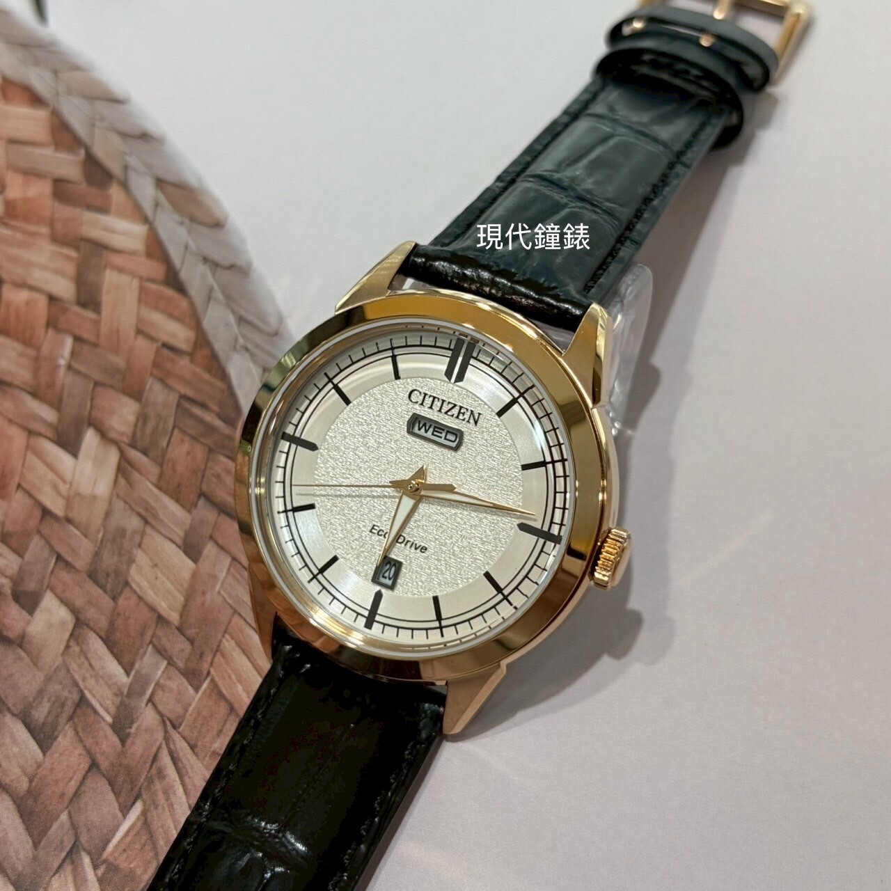 【CITIZEN 星辰】 光動能大三針知性手錶 AW0153-04A 40mm 現代鐘錶