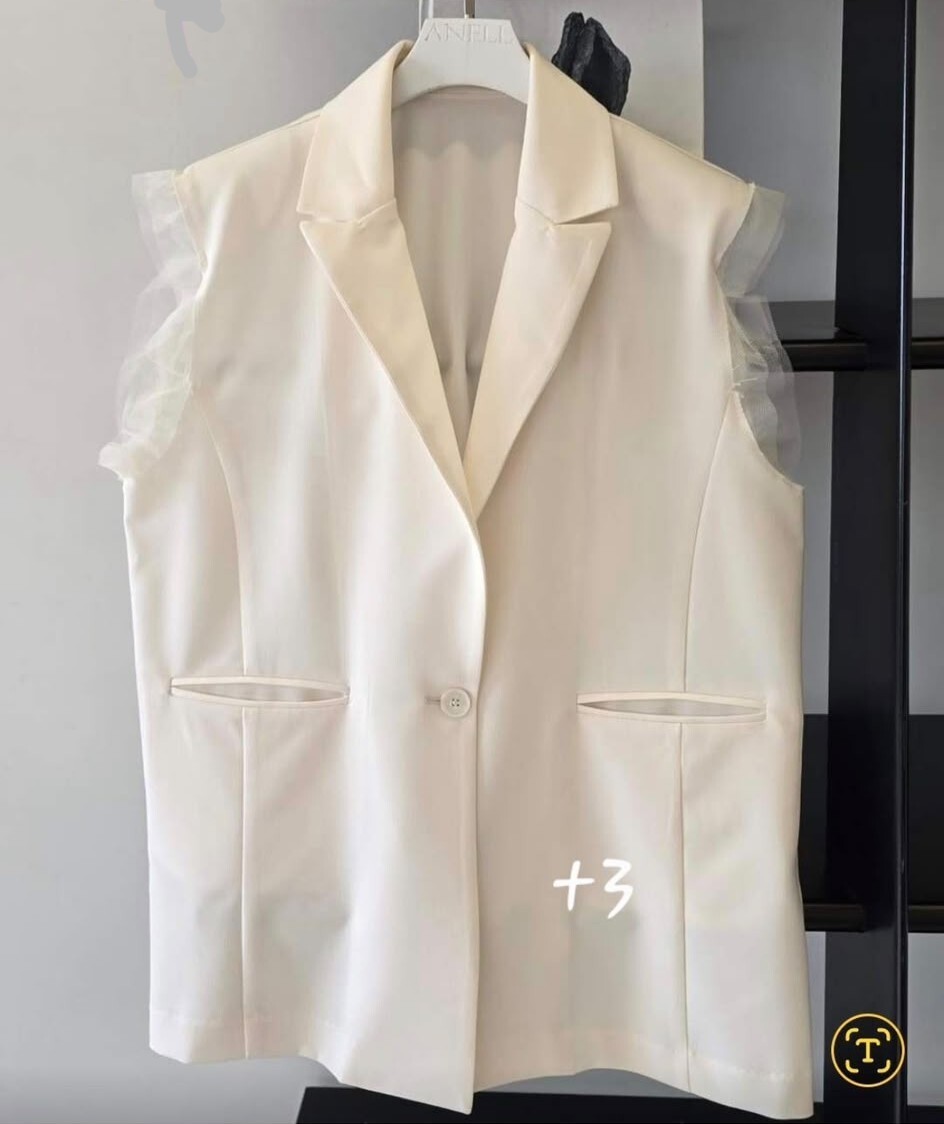 VS115 胸45 長28.5 $479 (一口價)