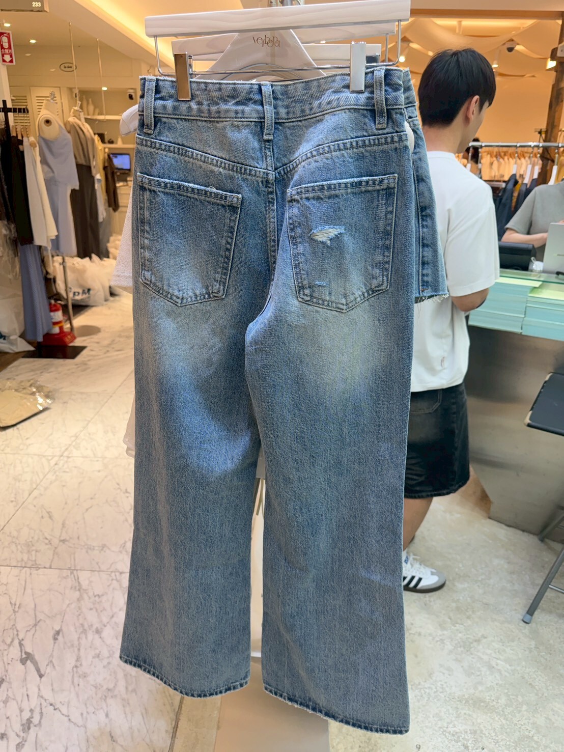 #AH45水洗割破牛仔褲
