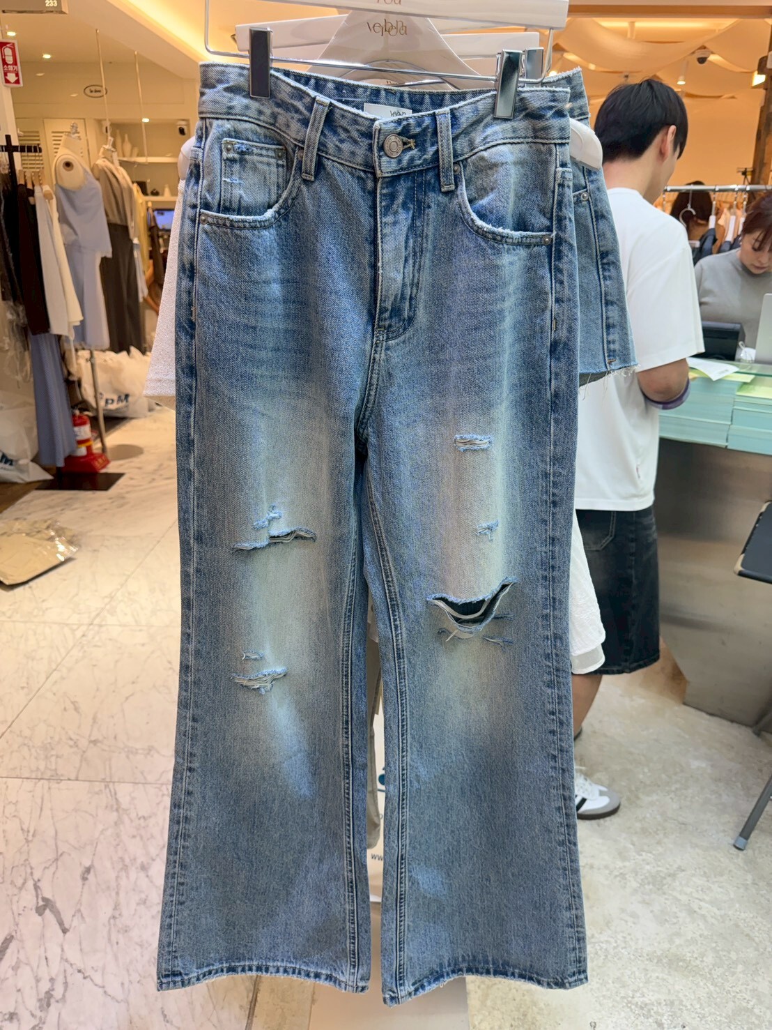 #AH45水洗割破牛仔褲