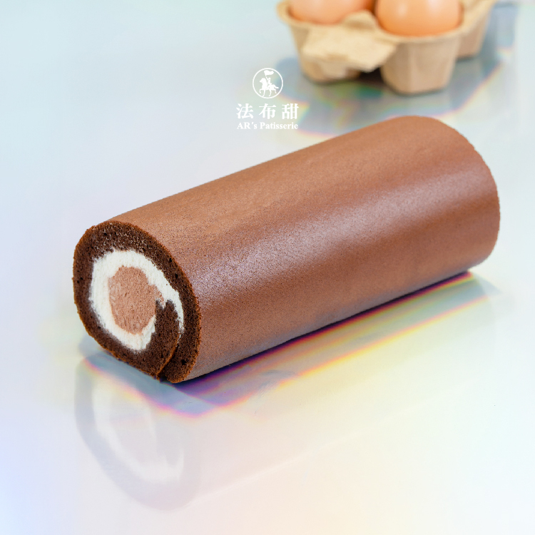 巧克力生乳捲推薦法布甜濃郁可可，微苦不甜膩的精品級深邃層次。
