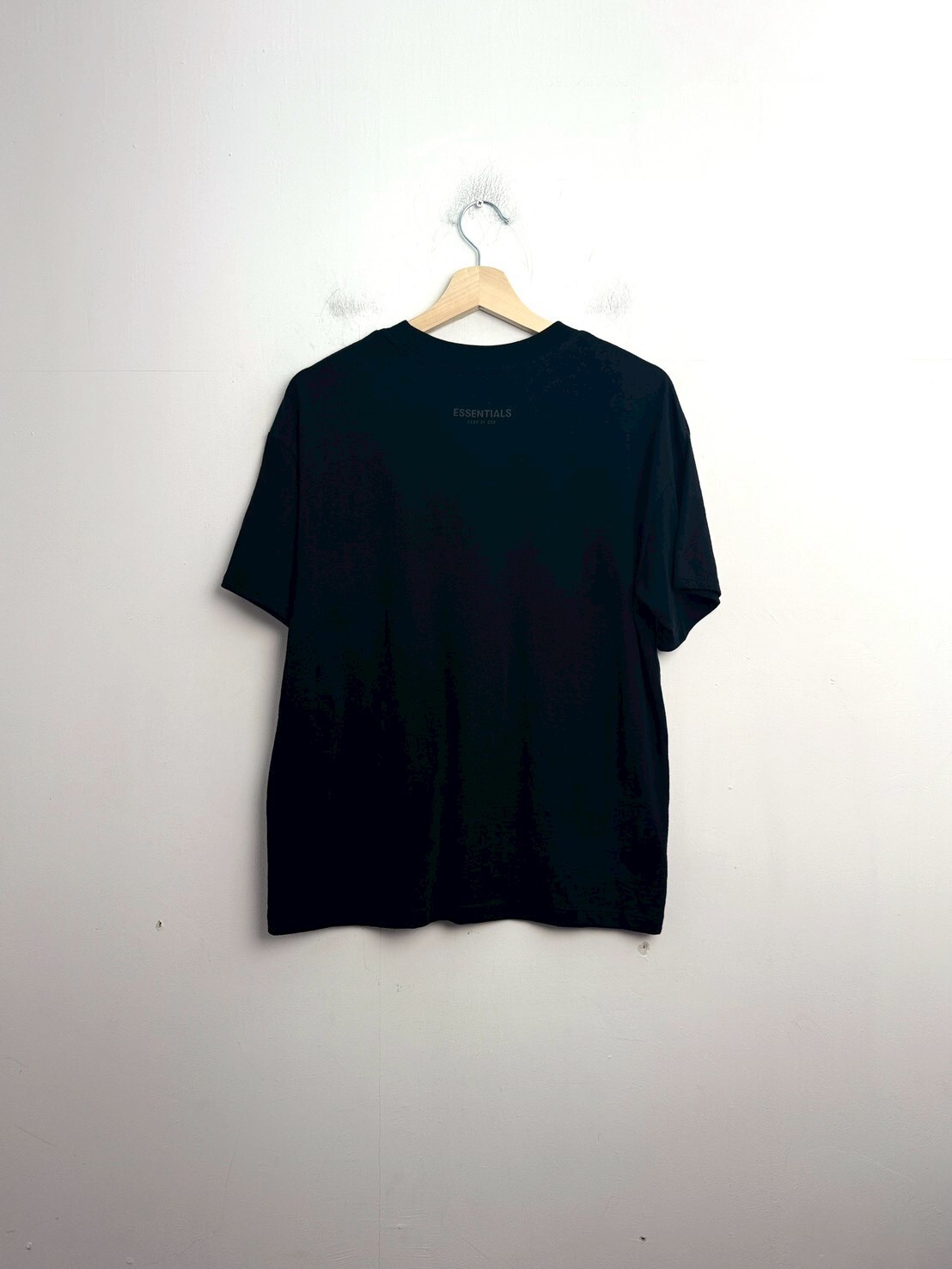 FEAR OF GOD ESSENTIALS T-SHIRT BLACK SIZE XS