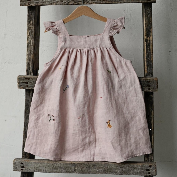 (預購) ALL THE BEAUTIFUL LINEN 春日刺繡荷葉洋裝 Spring Pinafore Dress