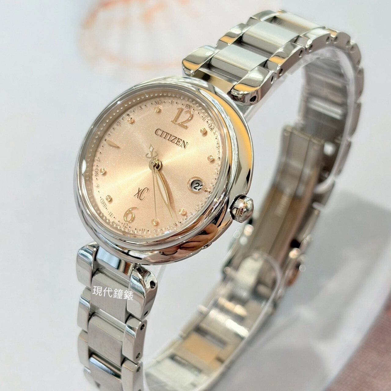 【CITIZEN 星辰】 xC電波自動對時 鈦金屬女錶ES9460-88W 29mm 現代鐘錶