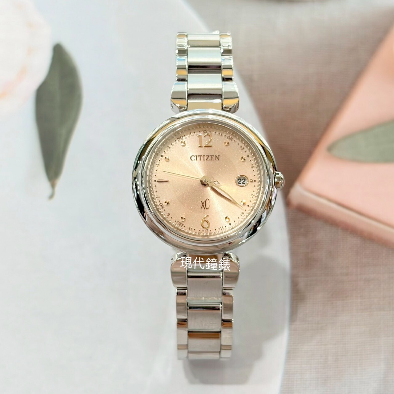 【CITIZEN 星辰】 xC電波自動對時 鈦金屬女錶ES9460-88W 29mm 現代鐘錶
