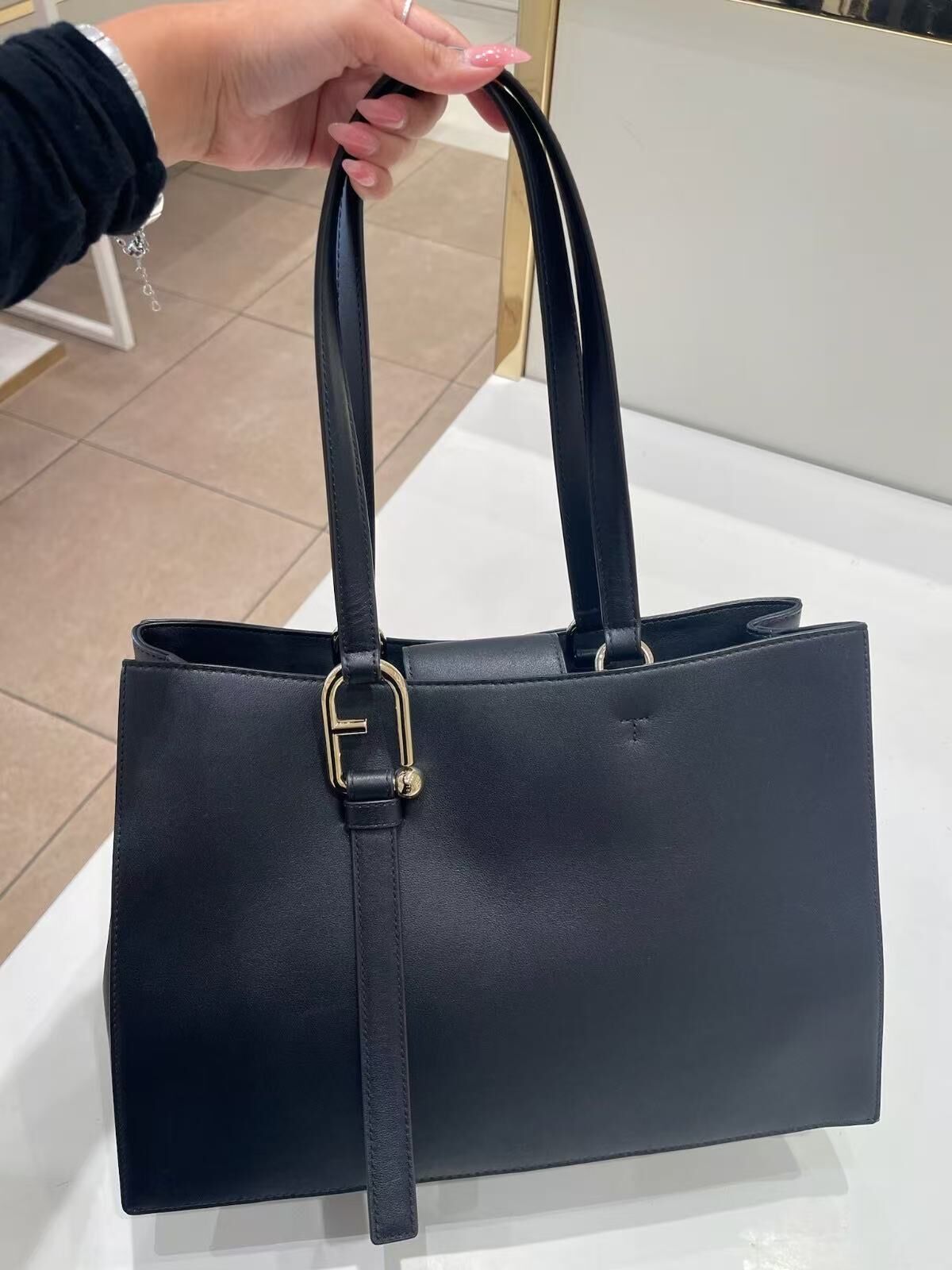 【預購】H0612106 Furla Nuvola 托特包 (黑色)