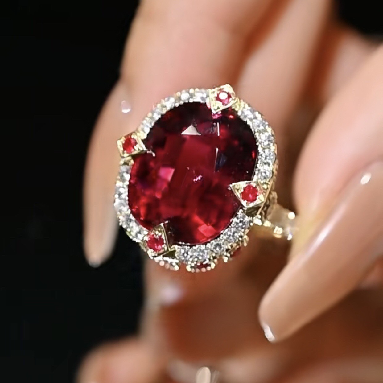 Imperial Crimson｜Pigeon Blood Rubellite Tourmaline Loose Gemstone