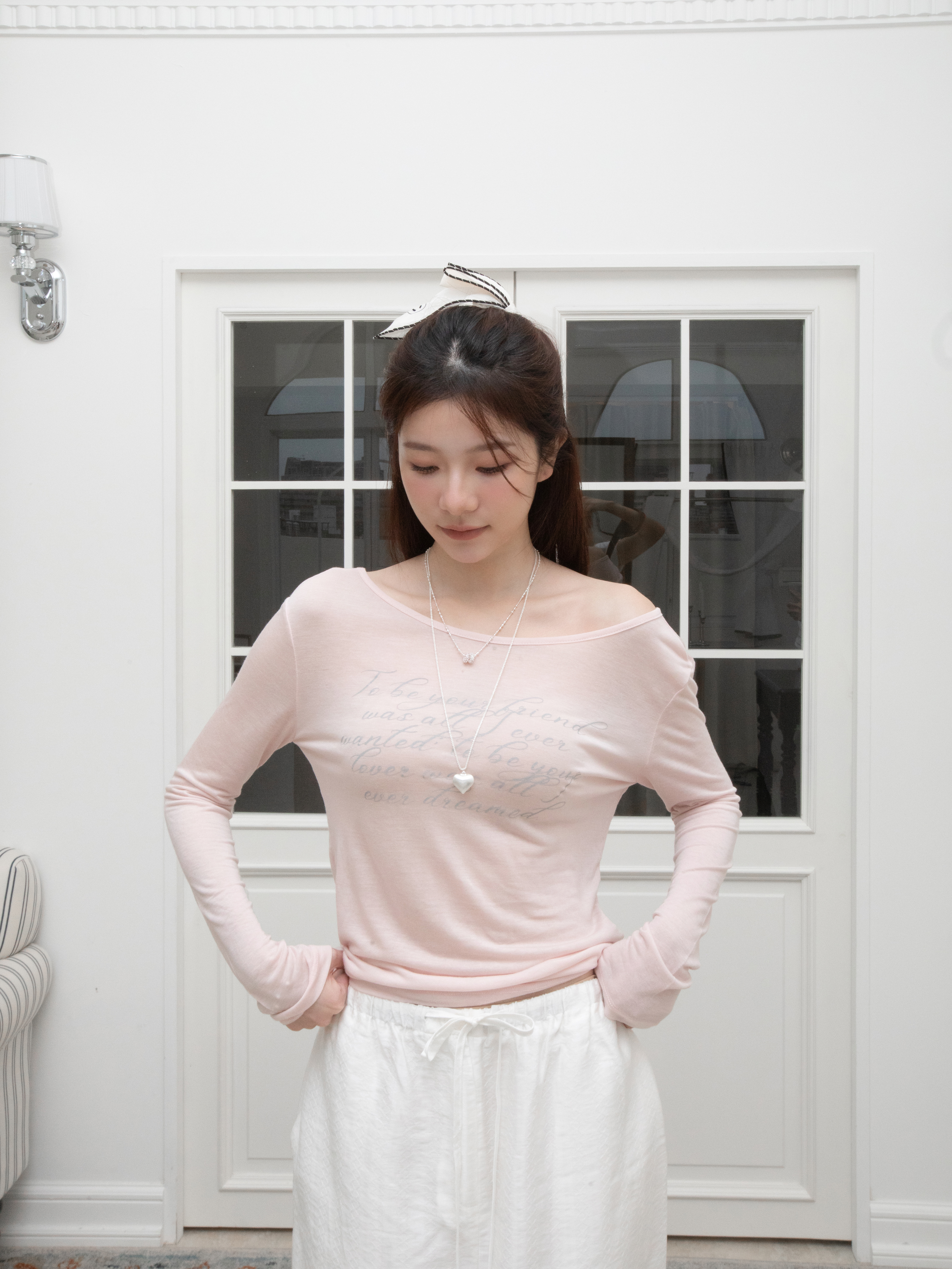 T14 SCRIPT PRINT BOAT NECK TOP