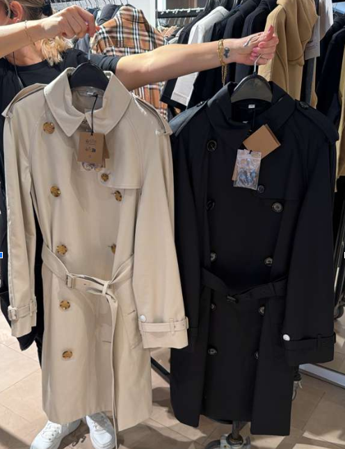 BE093 Burberry 收腰淨色長身女裝外套