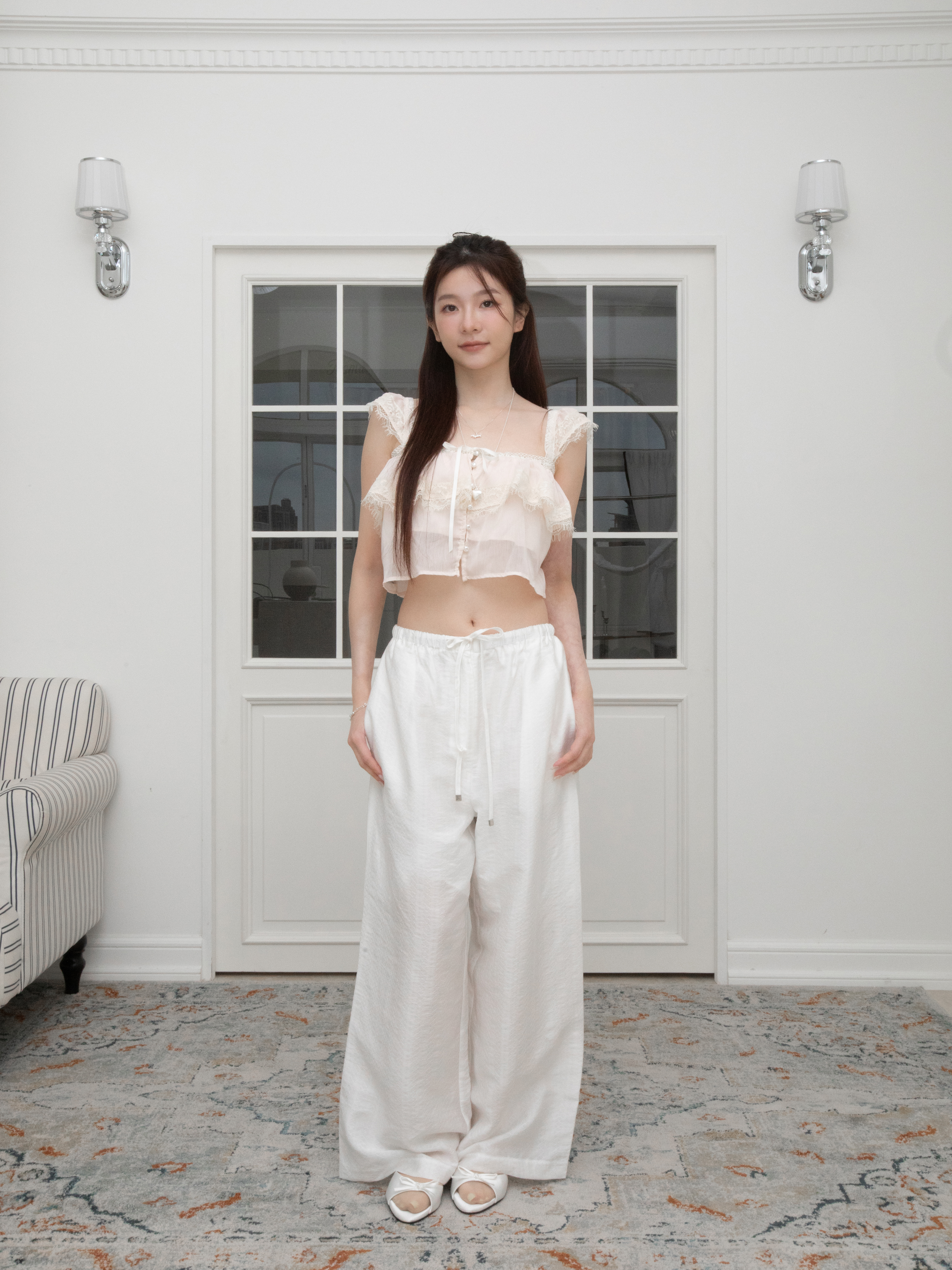 T15 LACE TRIM RUFFLED CROP TOP