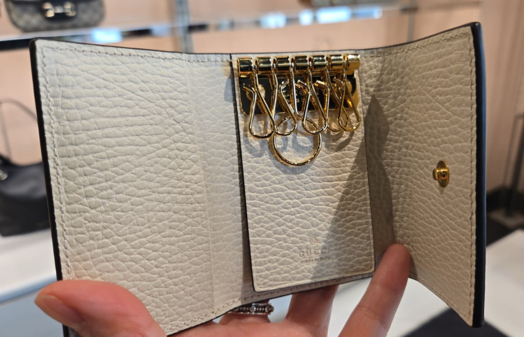 BE077 Gucci 限定色前翻蓋併色鎖匙包 9 x 6 cm 456118 17WAG 9096