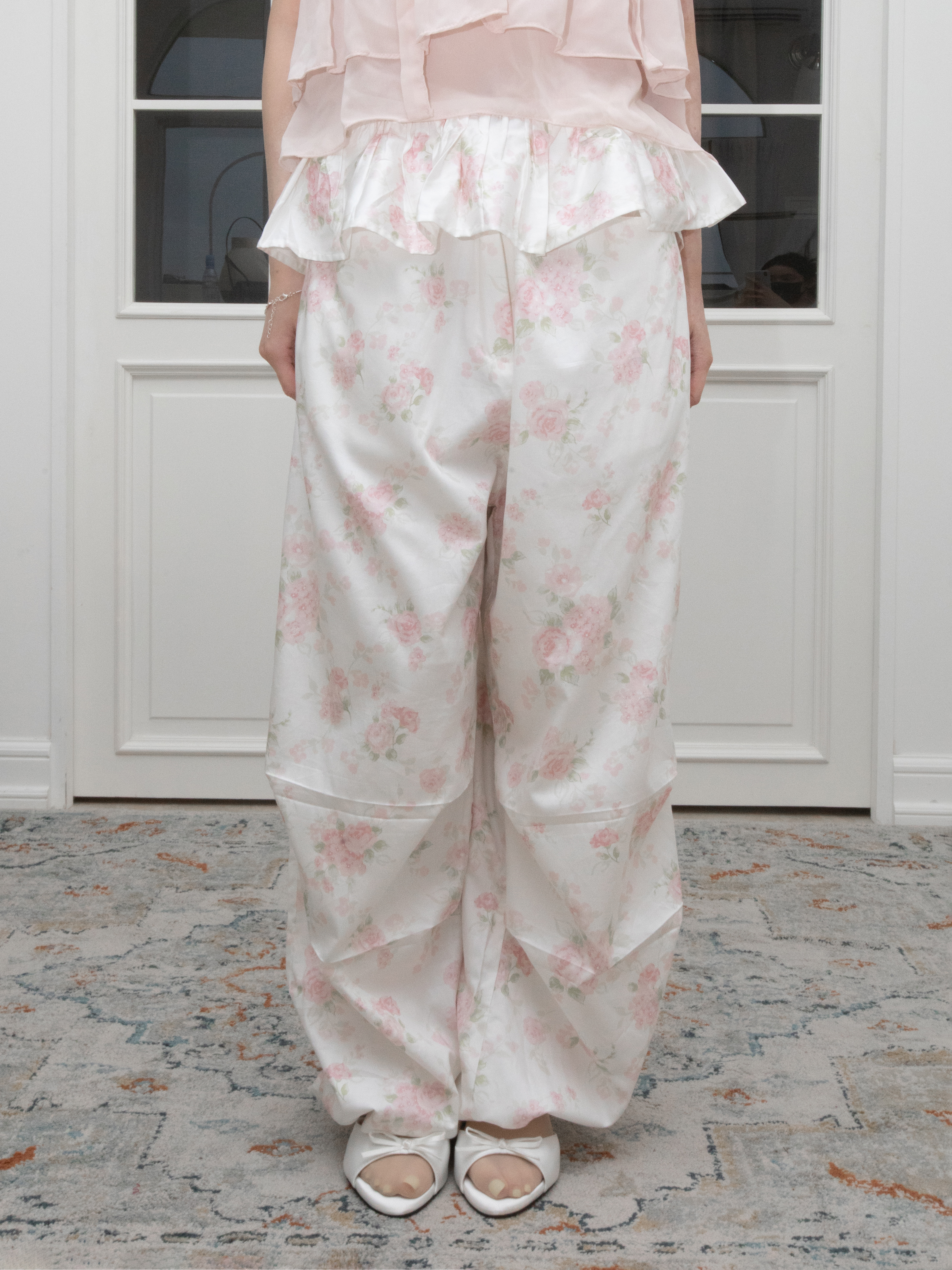 H03 PINK FLORAL POCKET PANTS