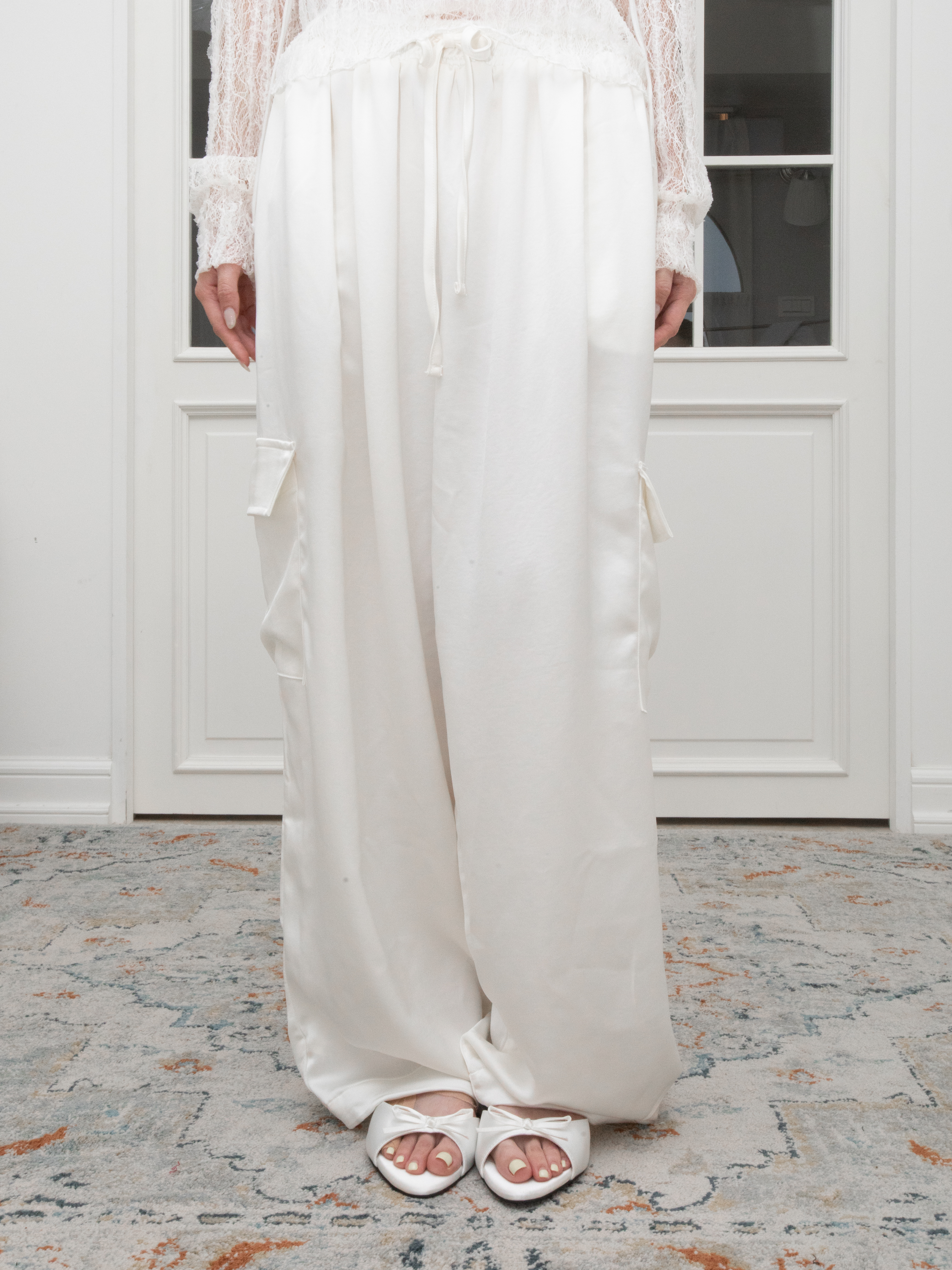 H06 SATIN WIDE-LEG CARGO PANTS