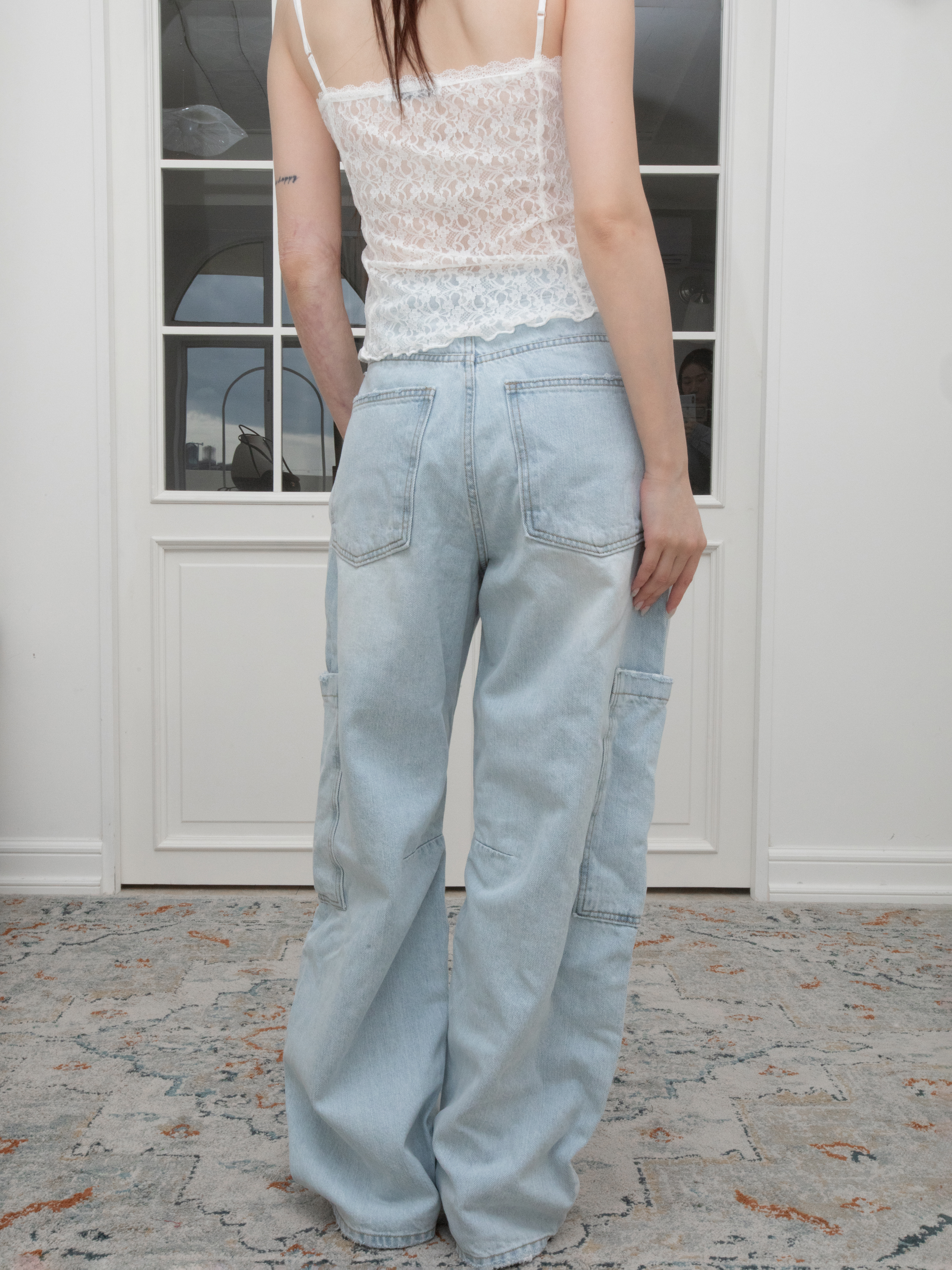 H08 PATCH POCKET WIDE LEG JEANS