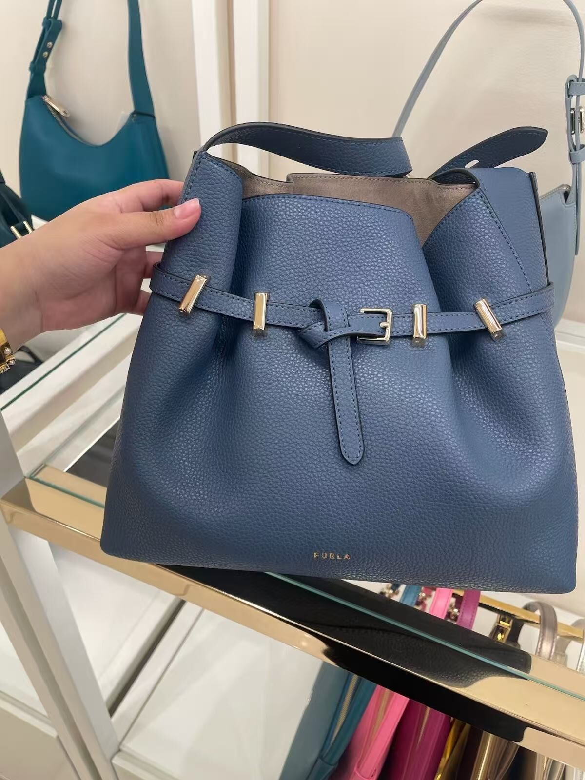 【預購】H0612137 Furla Aura 水桶包 (霧霾藍)