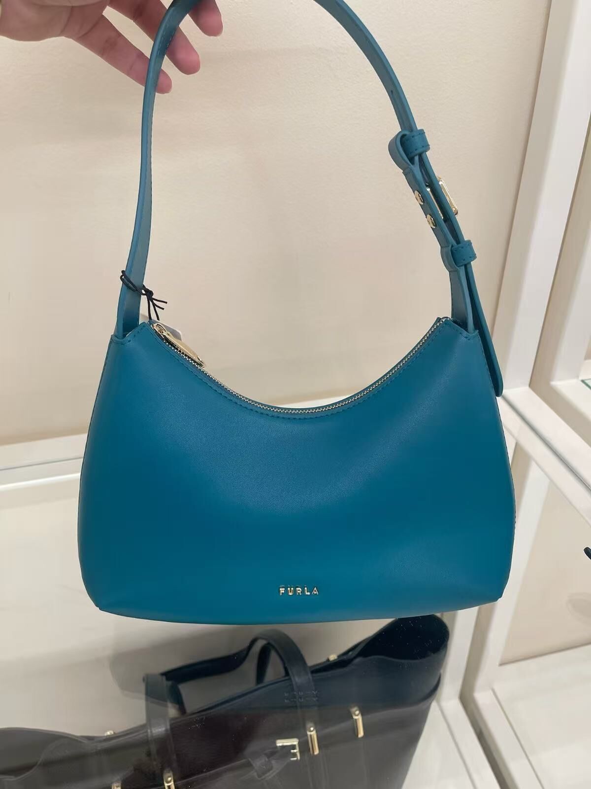 【預購】H0612140 Furla Goccia 單肩包 (藍色)