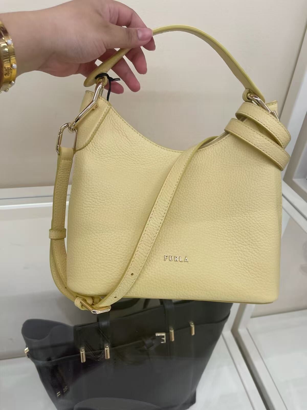 【預購】H0612142 Furla Clarissa Hobo 手袋 (淺黃色)