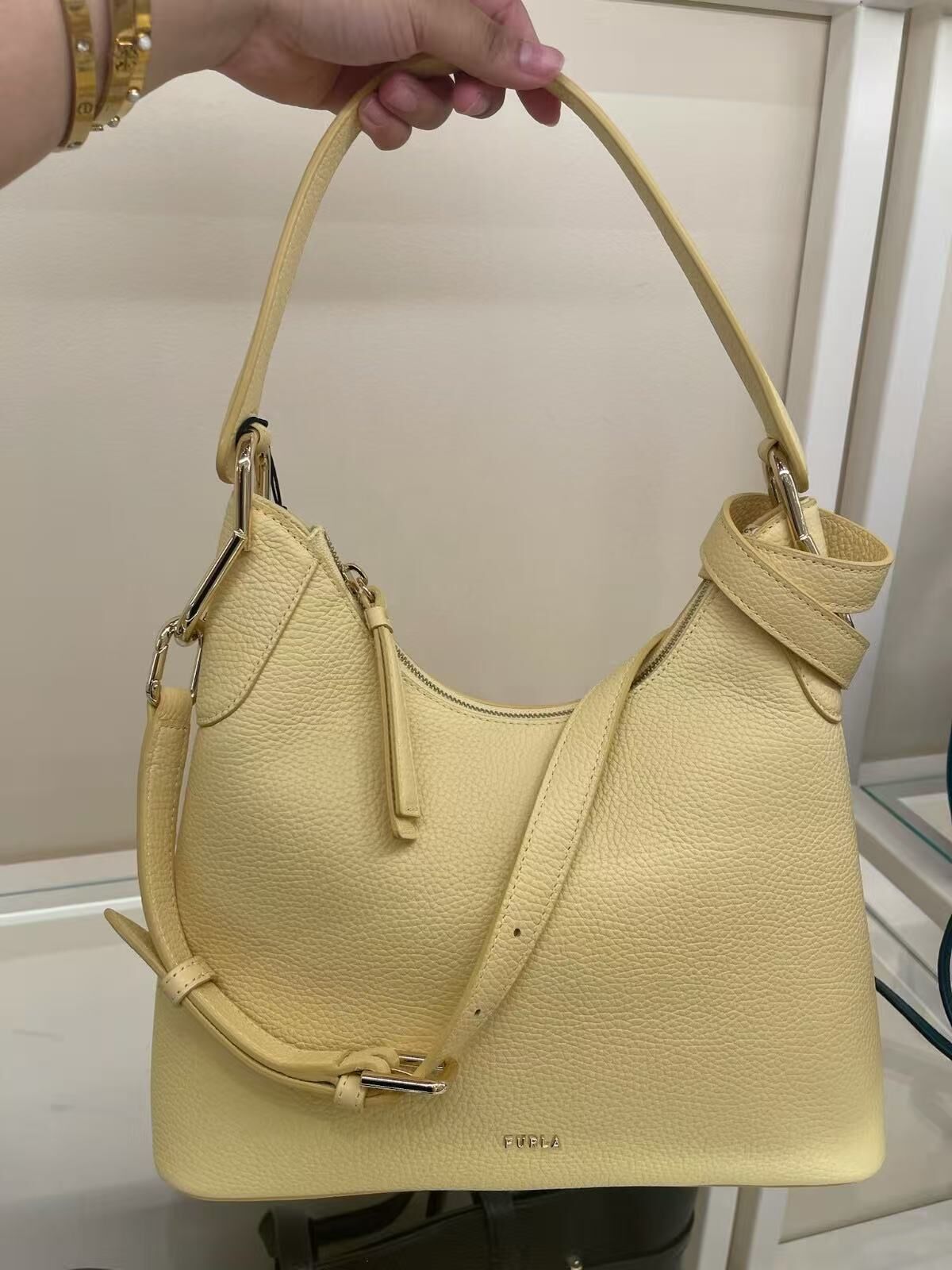 【預購】H0612143 Furla Clarissa Hobo 大號兩用包 (淡黃色)