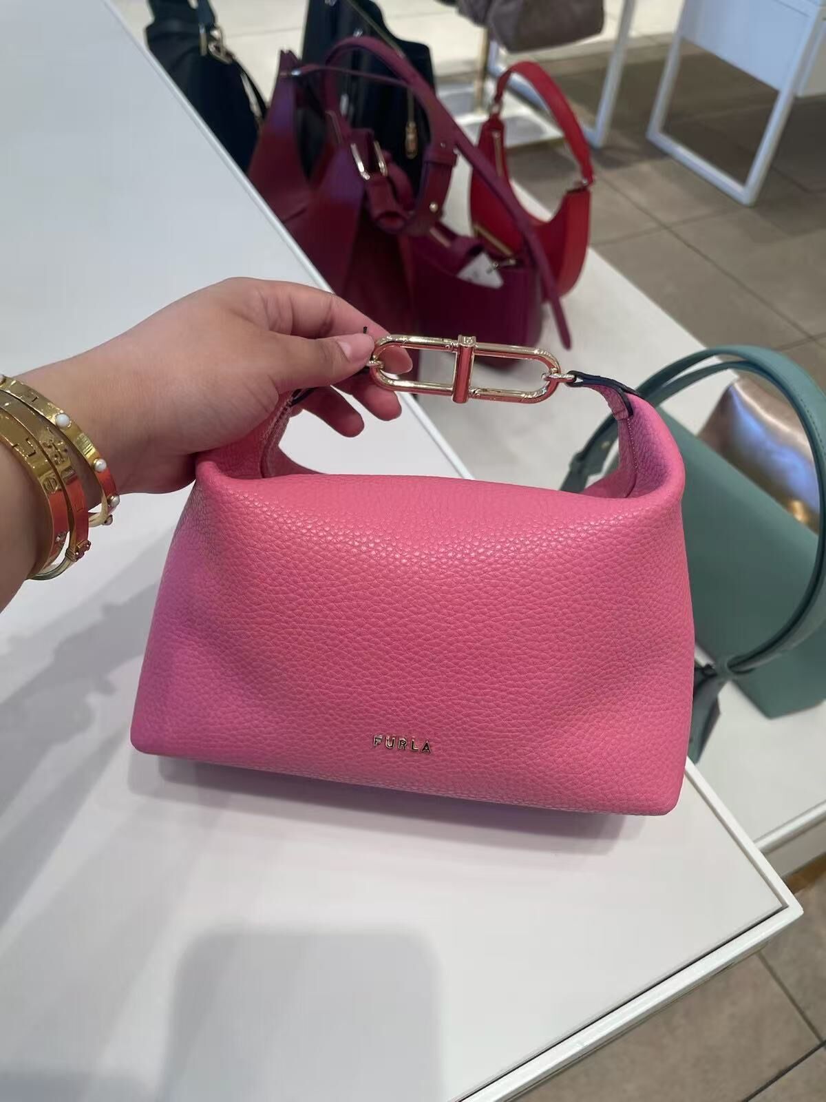 【預購】H0612150 Furla 雲朵手提包