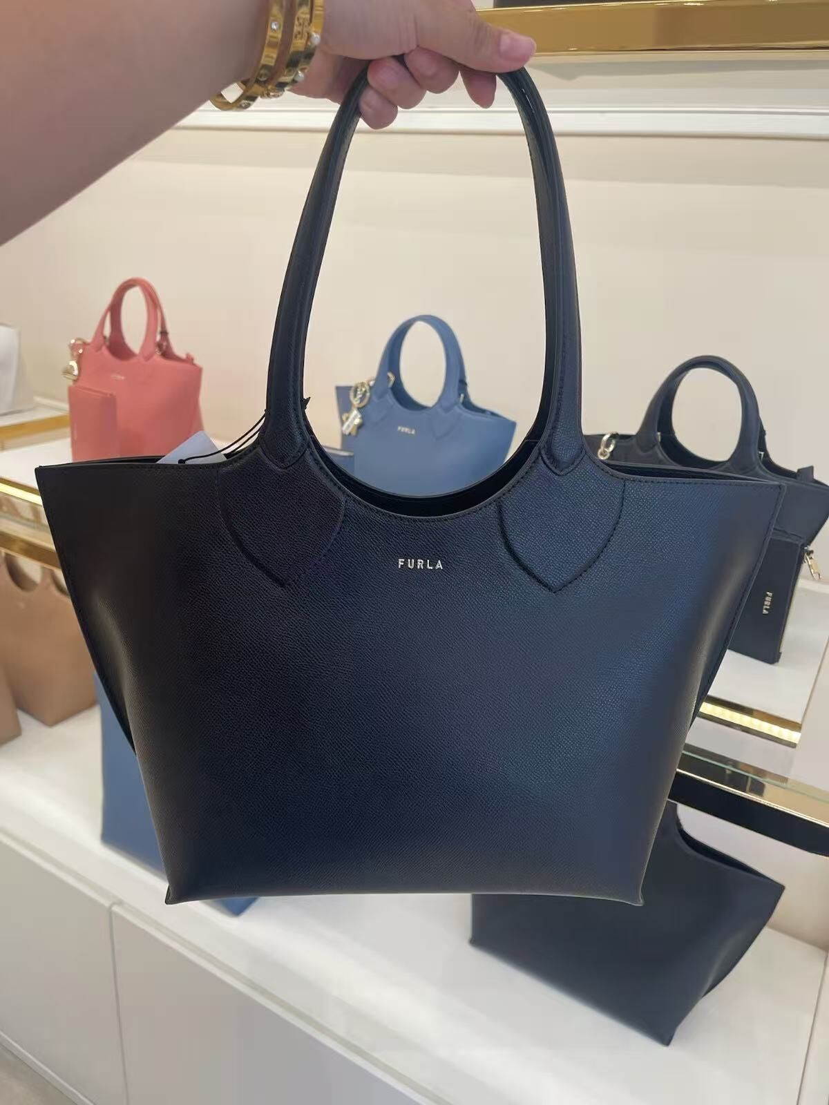 【預購】H0612157 Furla Thelma 大號手提包