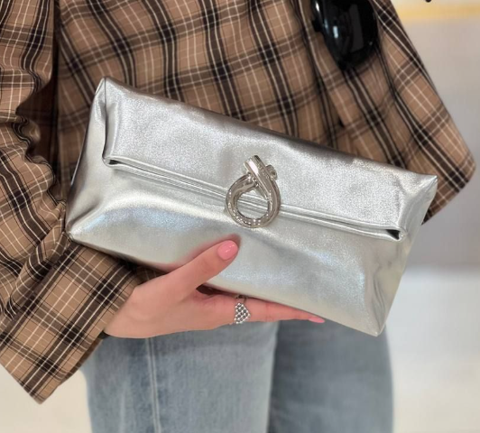 【預購】H0612116 Furla Mianova 手拿包 (銀色)