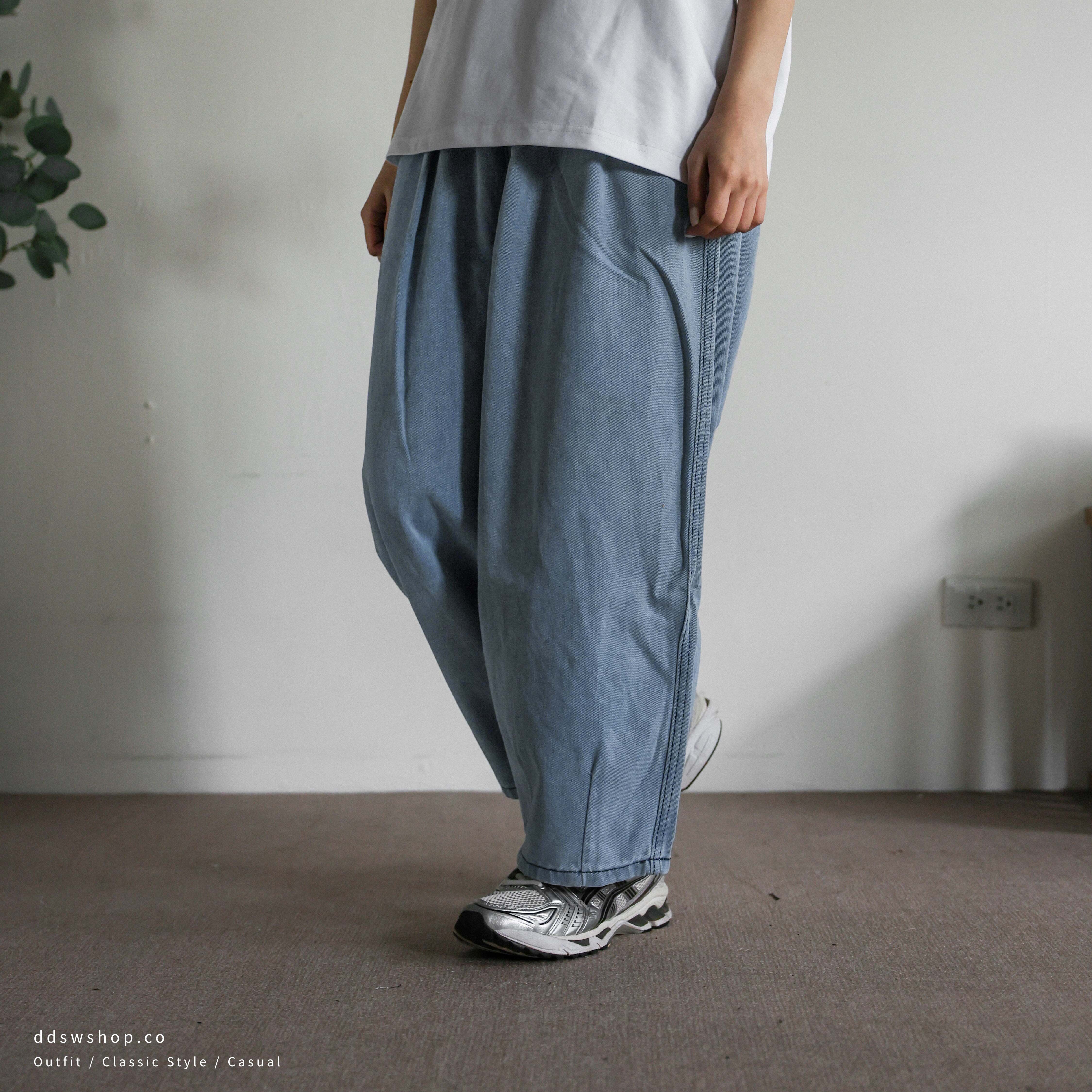 "拍攝品出清" 立體打褶錐形牛仔褲 OLLL-007