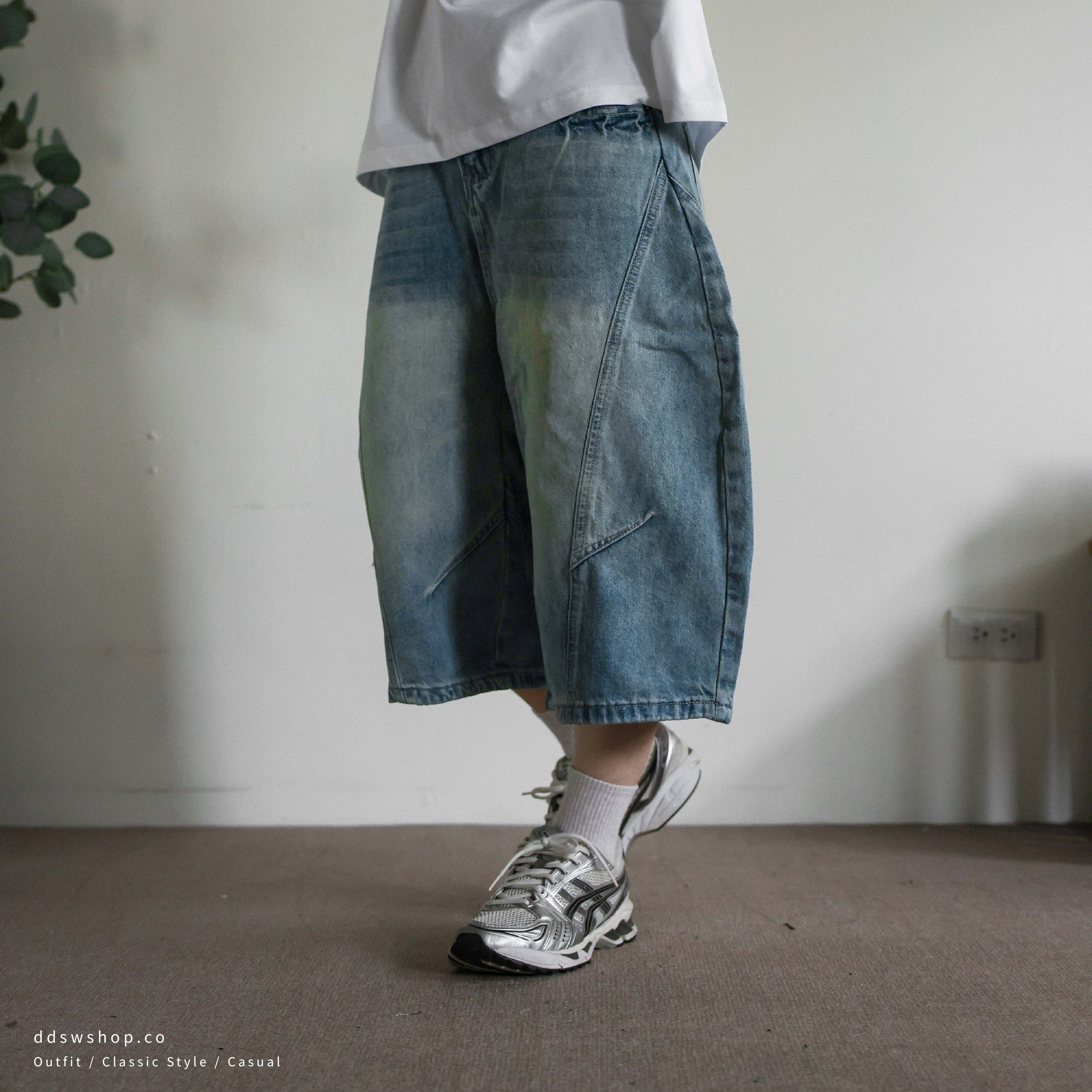 "拍攝品出清" 美式寬版刷色丹寧短褲 OLSS-001