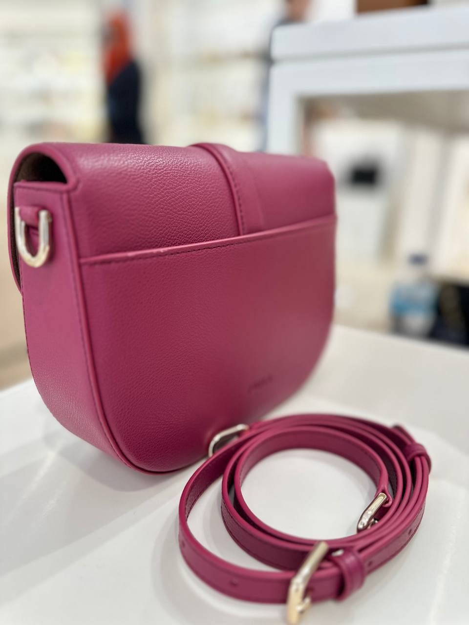 【預購】H0612160 Furla Mianova 馬鞍包 (紫紅色)