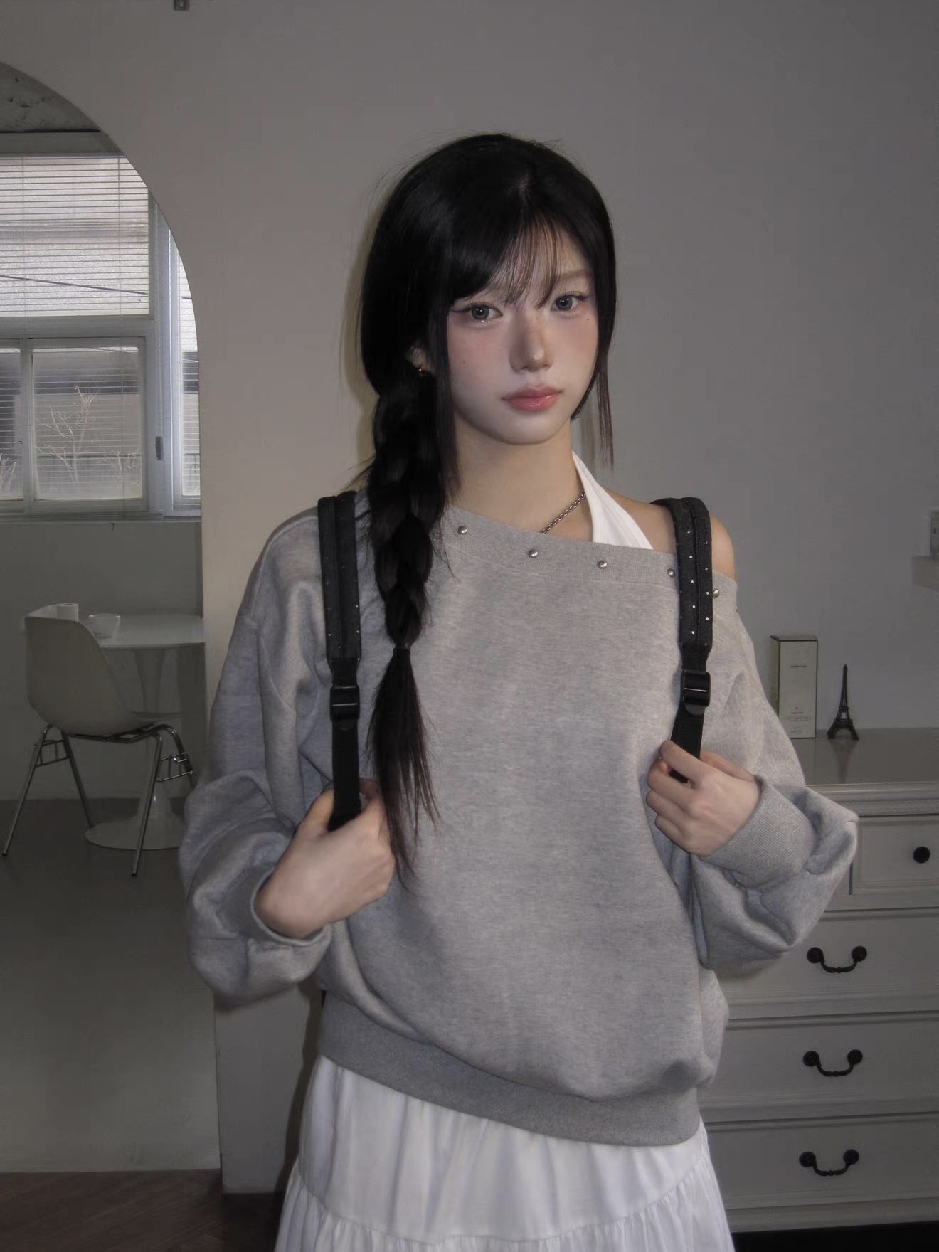 Basic Rivet One Shoulder Sweater