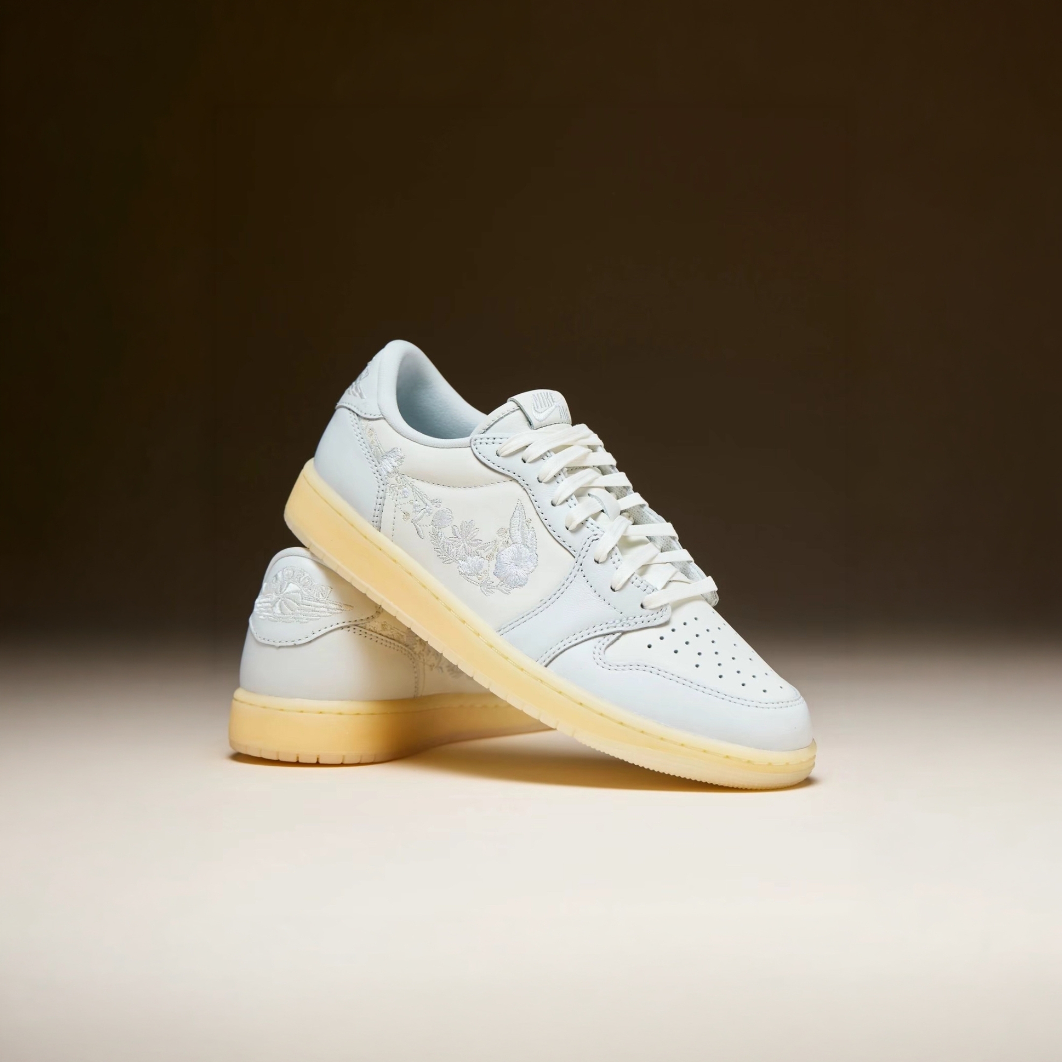 NICEDAY 代購 Air Jordan 1 Low OG Floral Swoosh 奶油白 白 奶油 刺繡 特殊 果凍底 IF4391-100