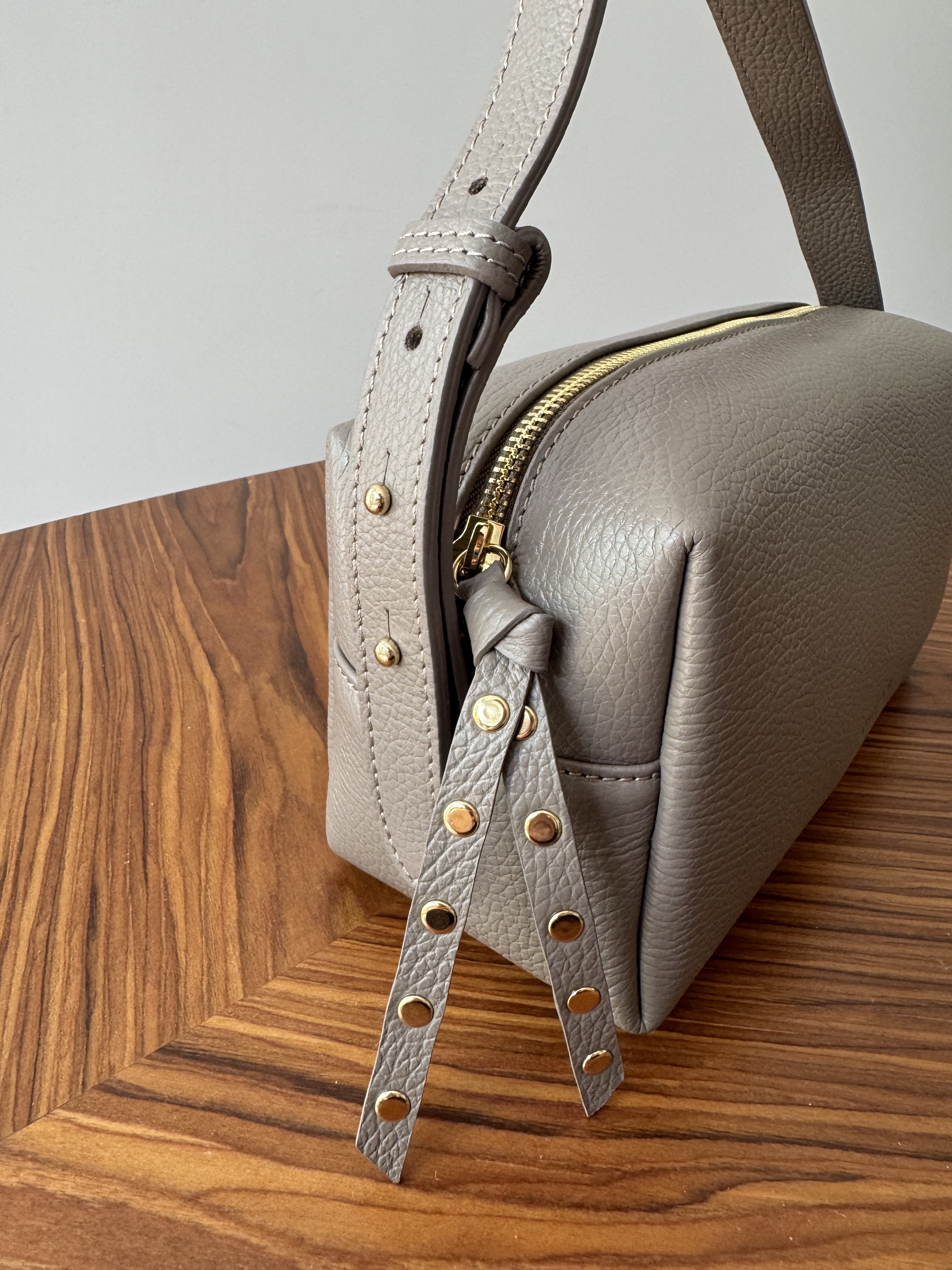Cherry Paris Leather Abby - 4220 Taupe 灰褐色