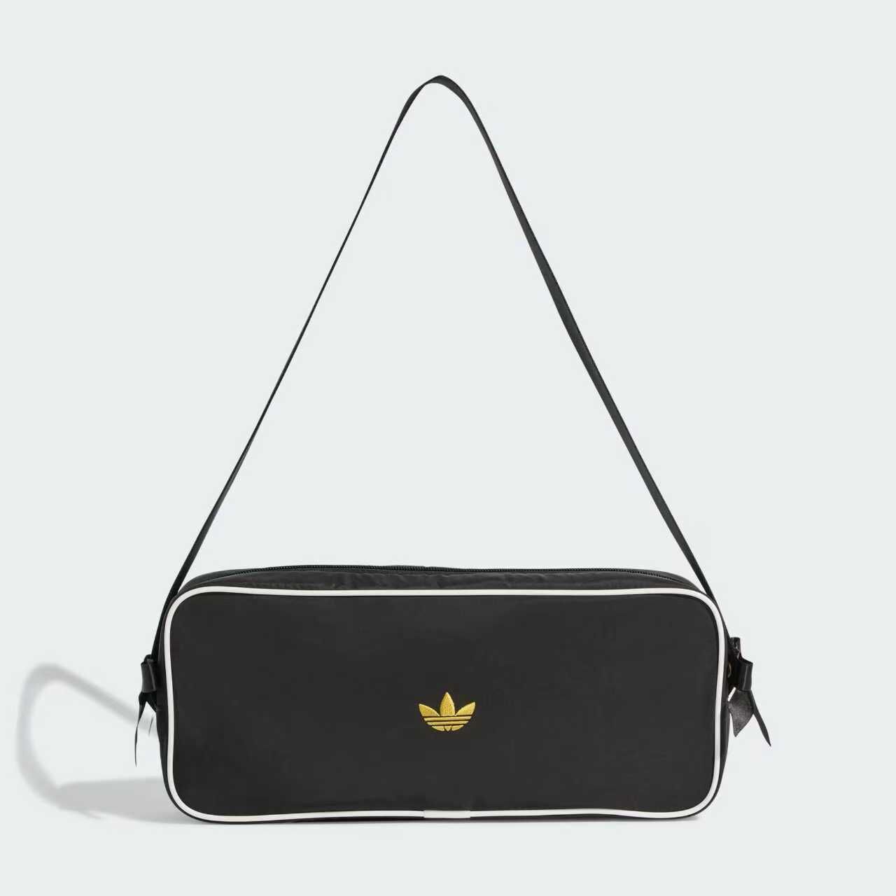 【預購】H061324 Adidas x Disney 長型單肩袋 (黑色)