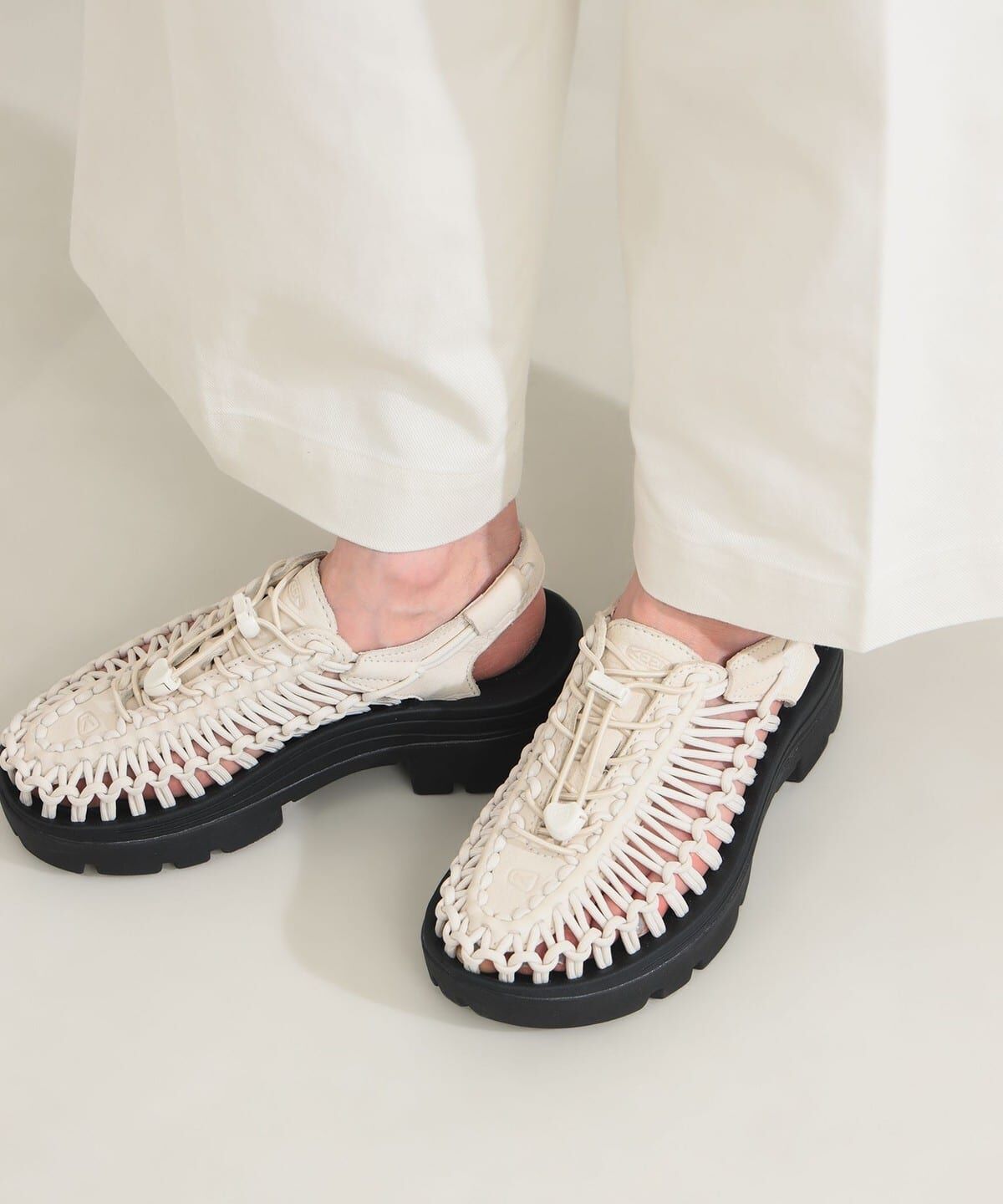 預購┃KEEN UNEEK PLT BLACK SMOOTH LEA 厚底 編織 涼鞋