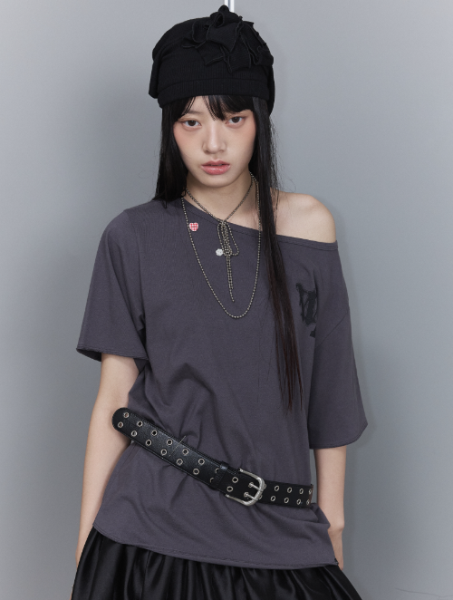 【Wacky Willy】Women's Graphic Button Off-Shoulder Short Sleeve T-Shirt  (2 Colors)