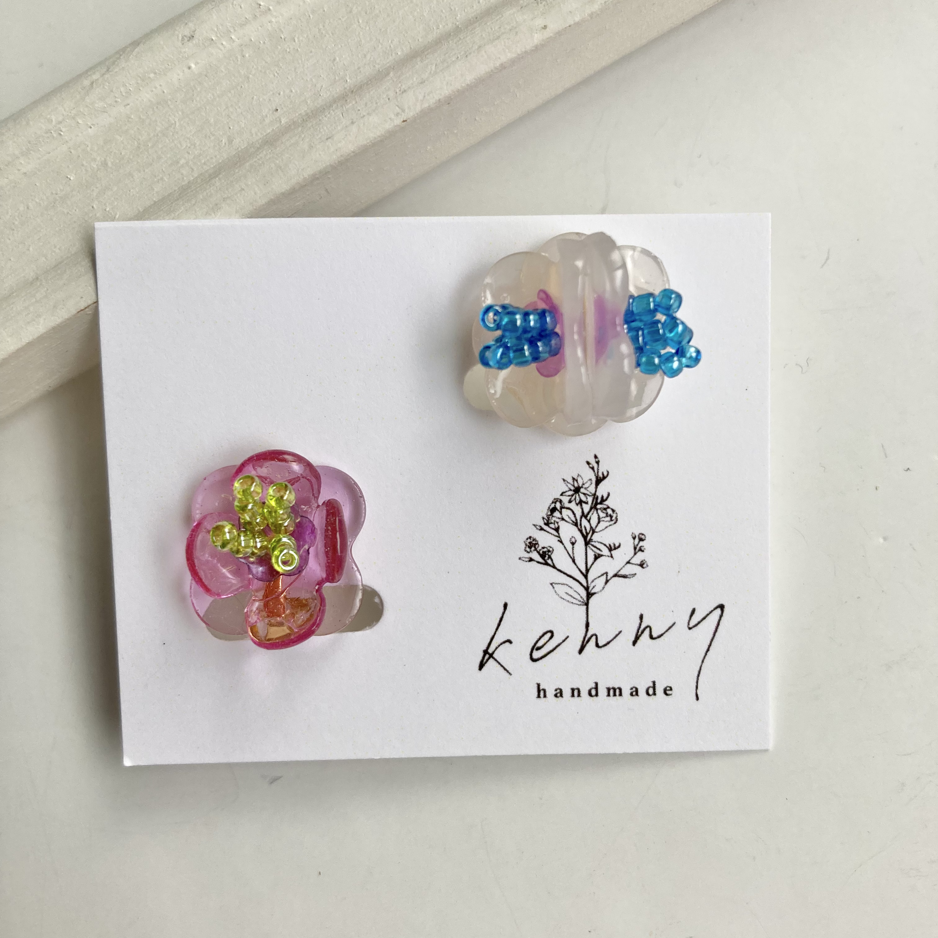 [kenny handmade] 小花日和耳環 | 粉灰 | 耳夾 | NO.032
