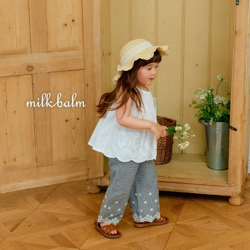 正韓夏milkbalm 小童兩色清新文藝感花邊褲