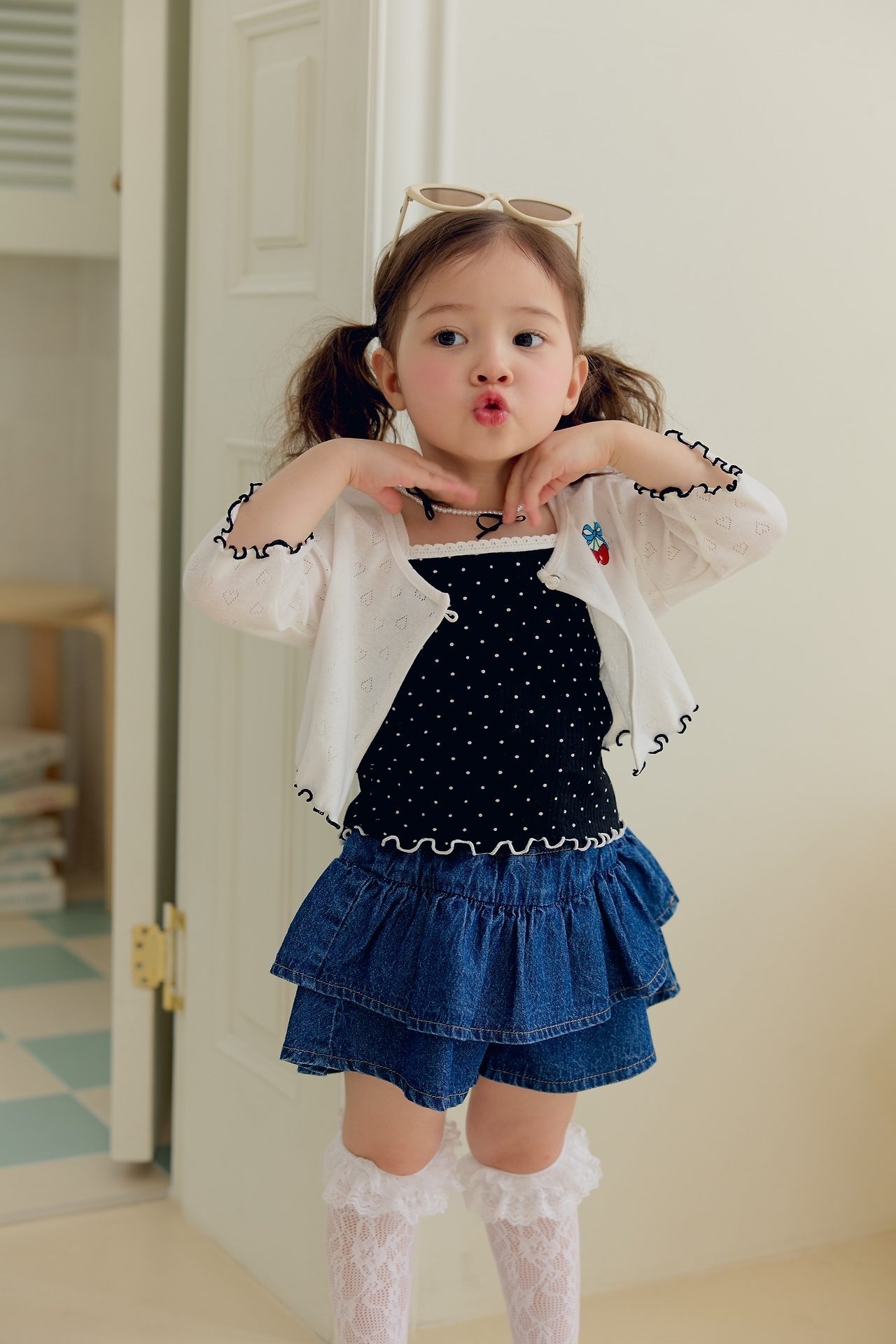 Sera Sleeveless Cardigan Set