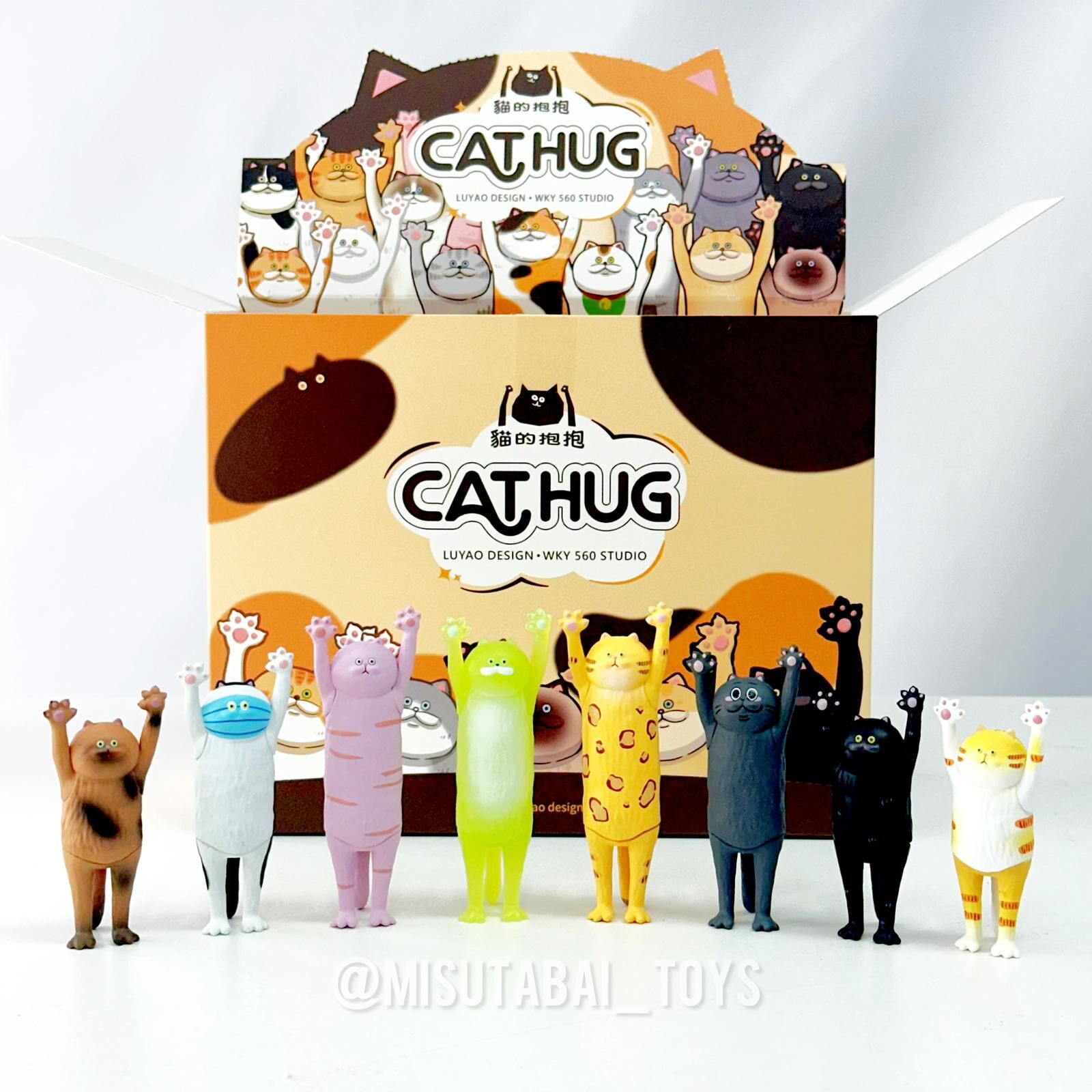 Cat Hug Figure Blind box