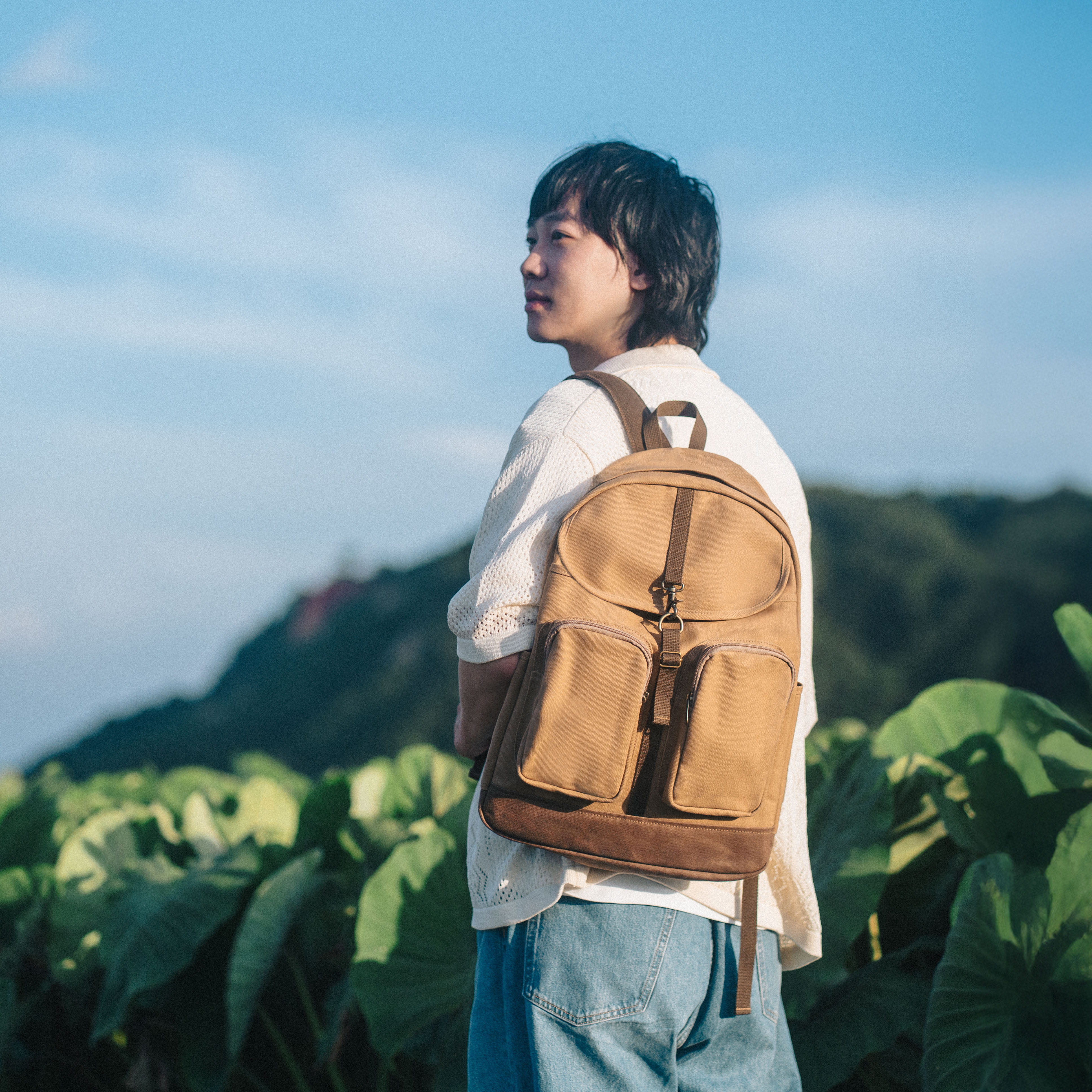立體收納後背包