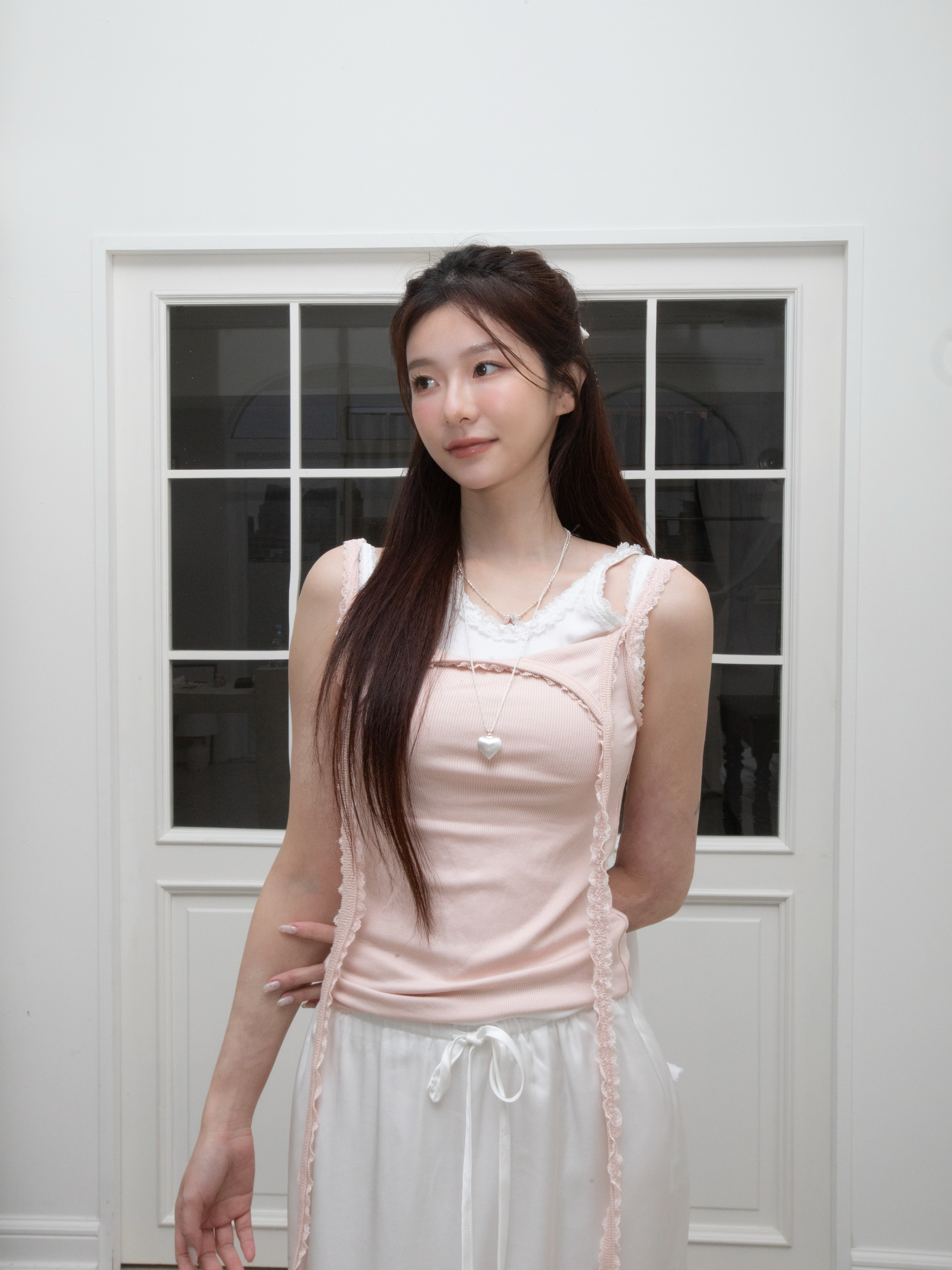 T10 SHEER LACE KNIT TOP