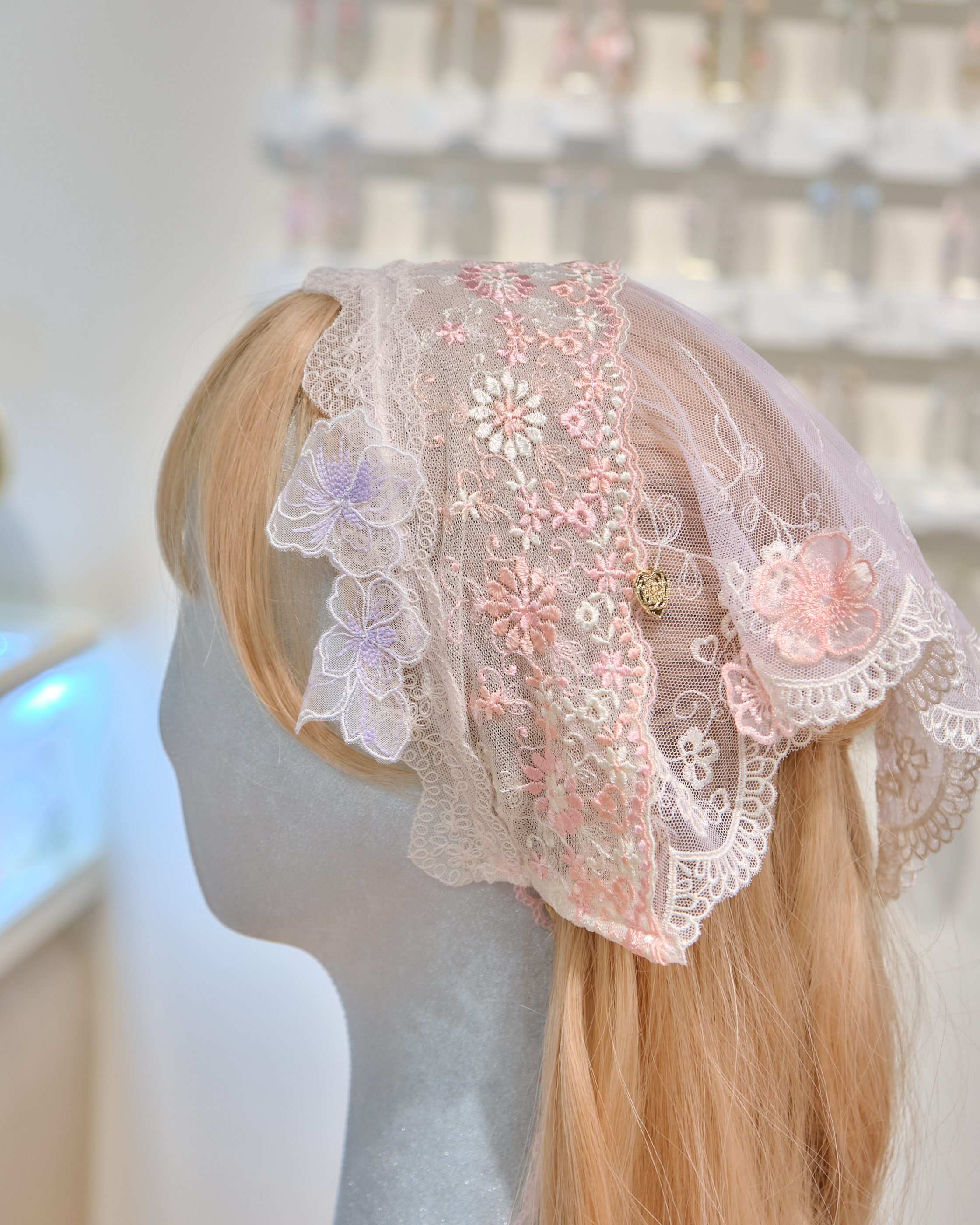 13708 Fairy Whisper Lace Veil