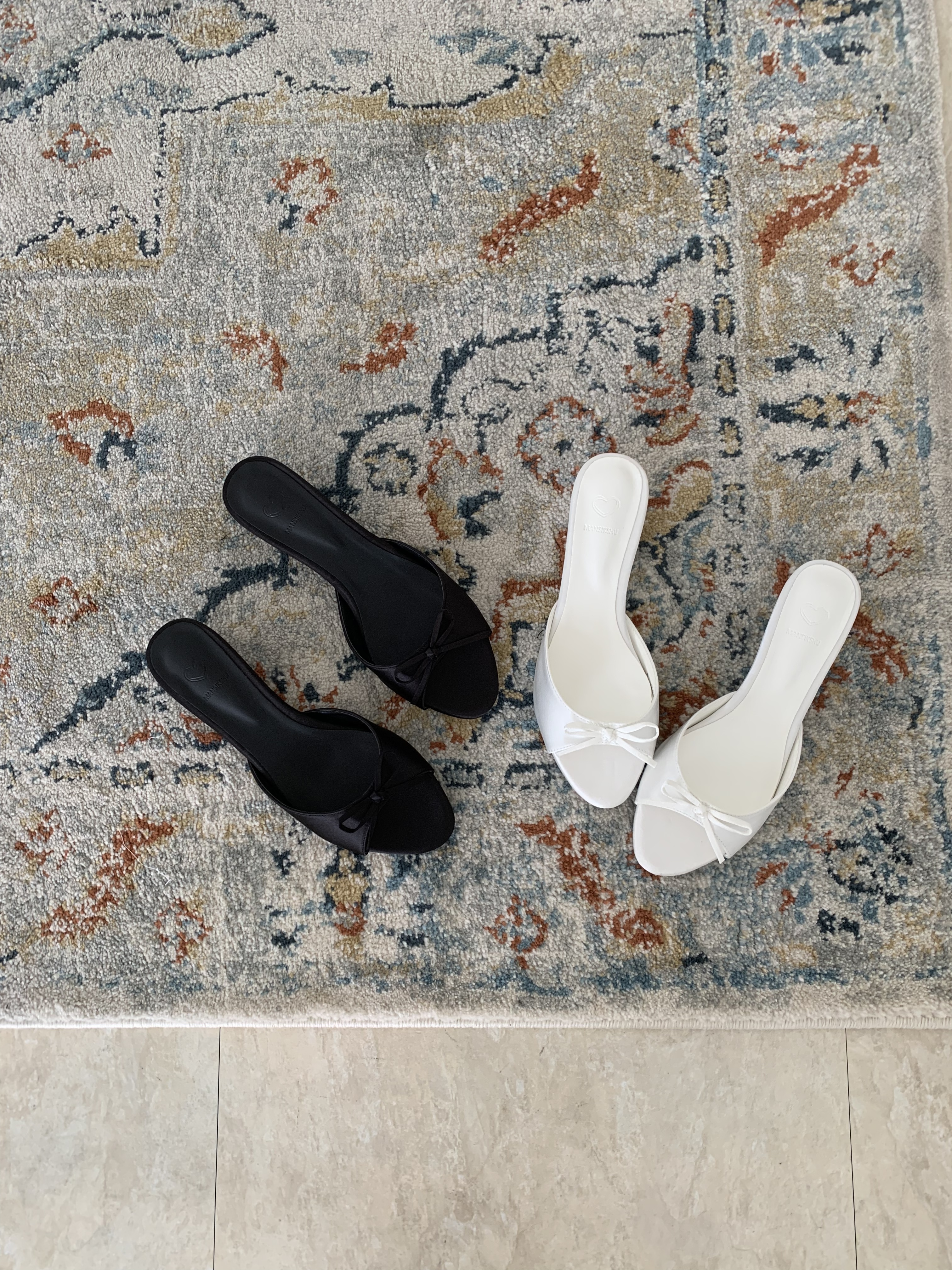 A06 SATIN BOW FRONT HEELED MULES