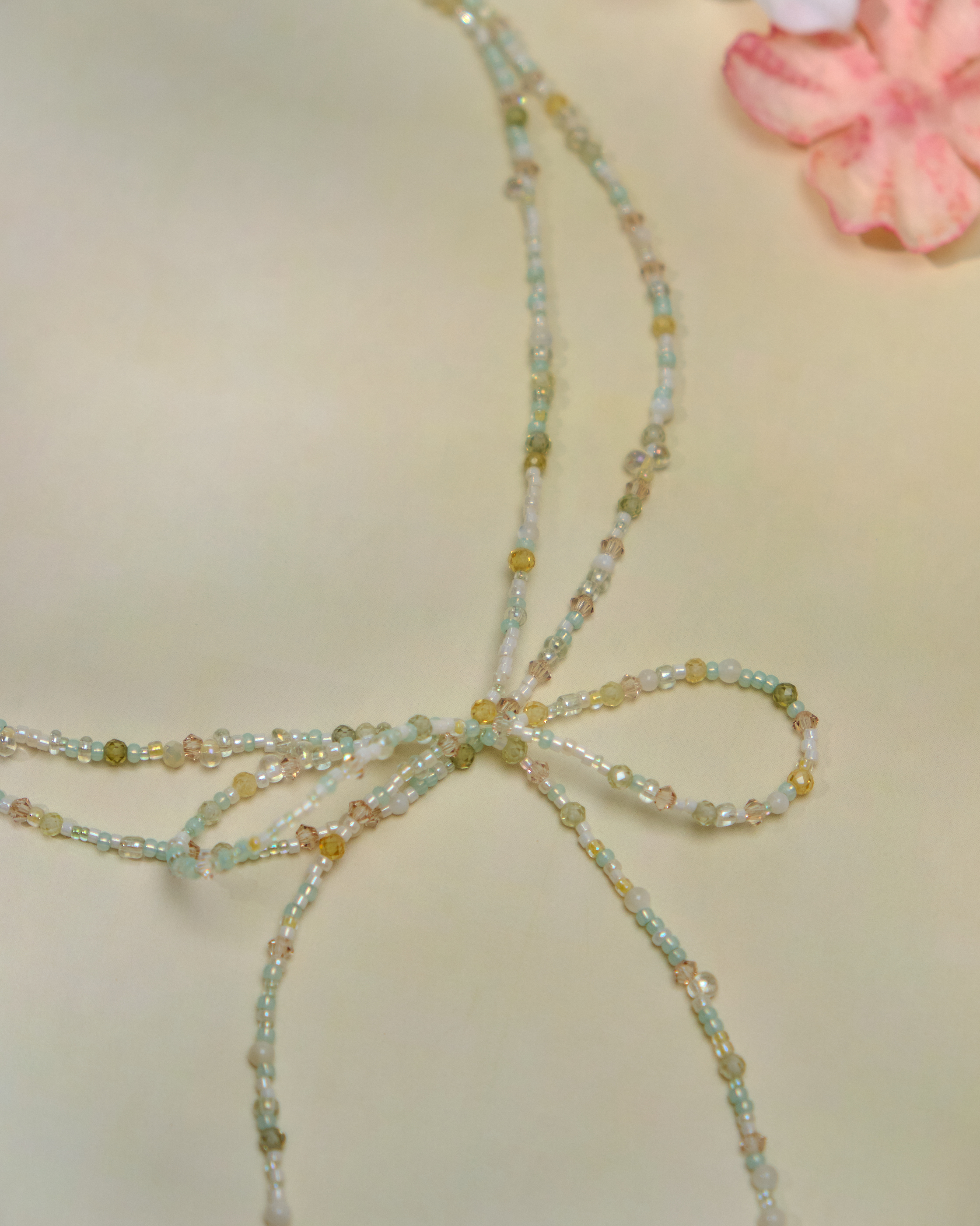 13652 Romantic Twinkly Bow Necklace