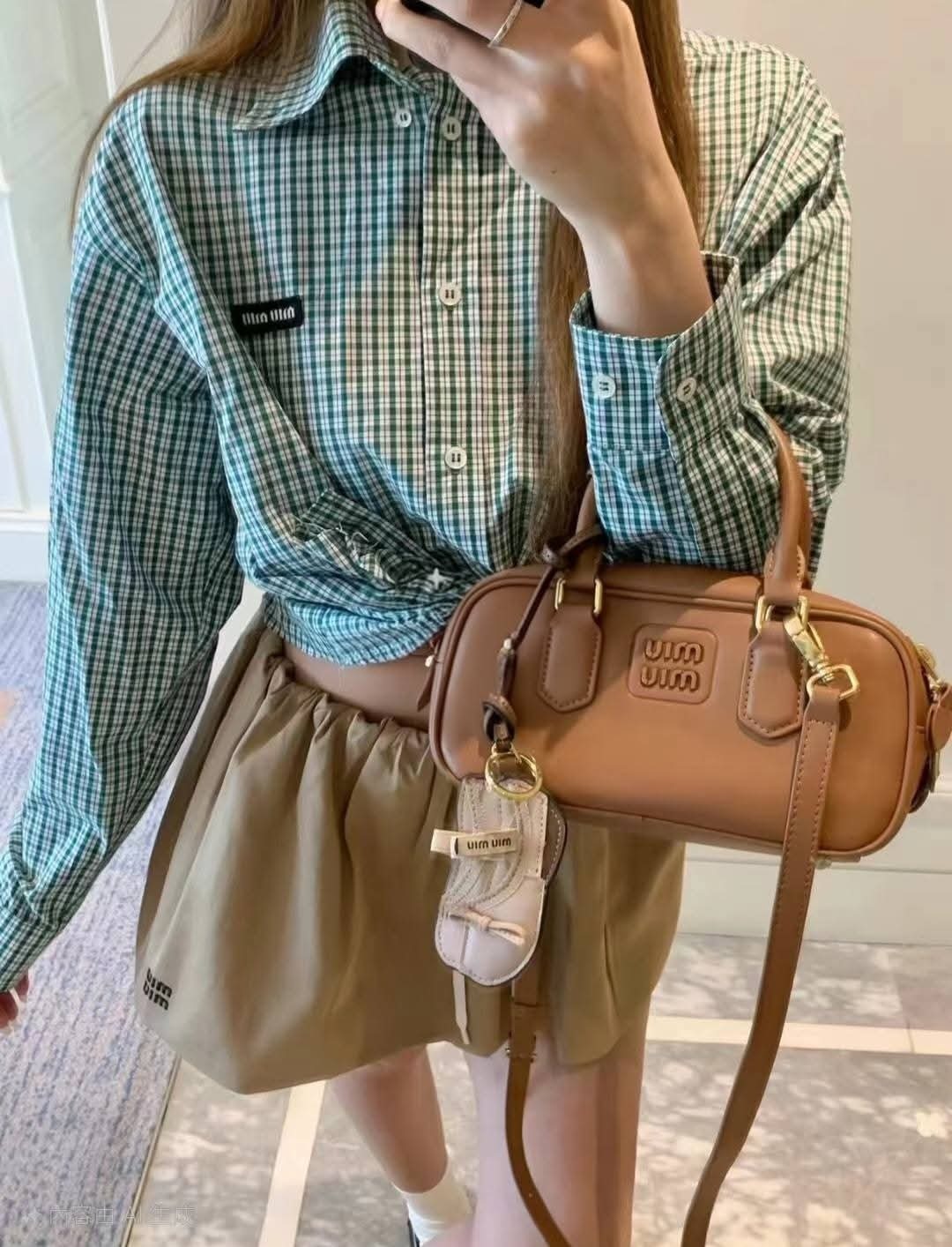 Miu miu 淡綠色格仔 長袖襯衫
