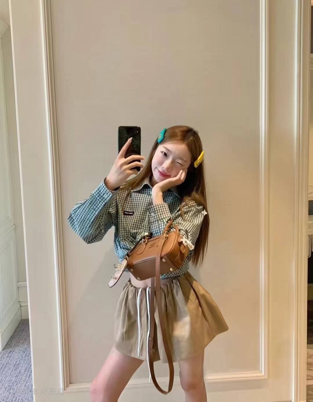 Miu miu 淡綠色格仔 長袖襯衫