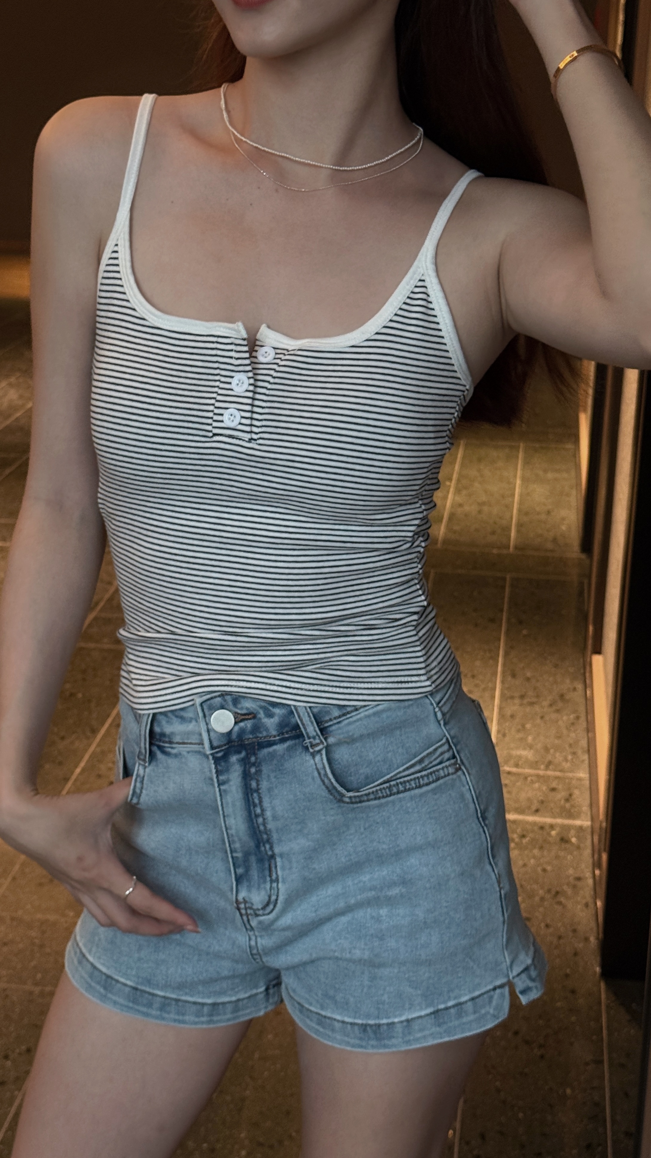 三釦條紋長版bra top ( 2 colors )