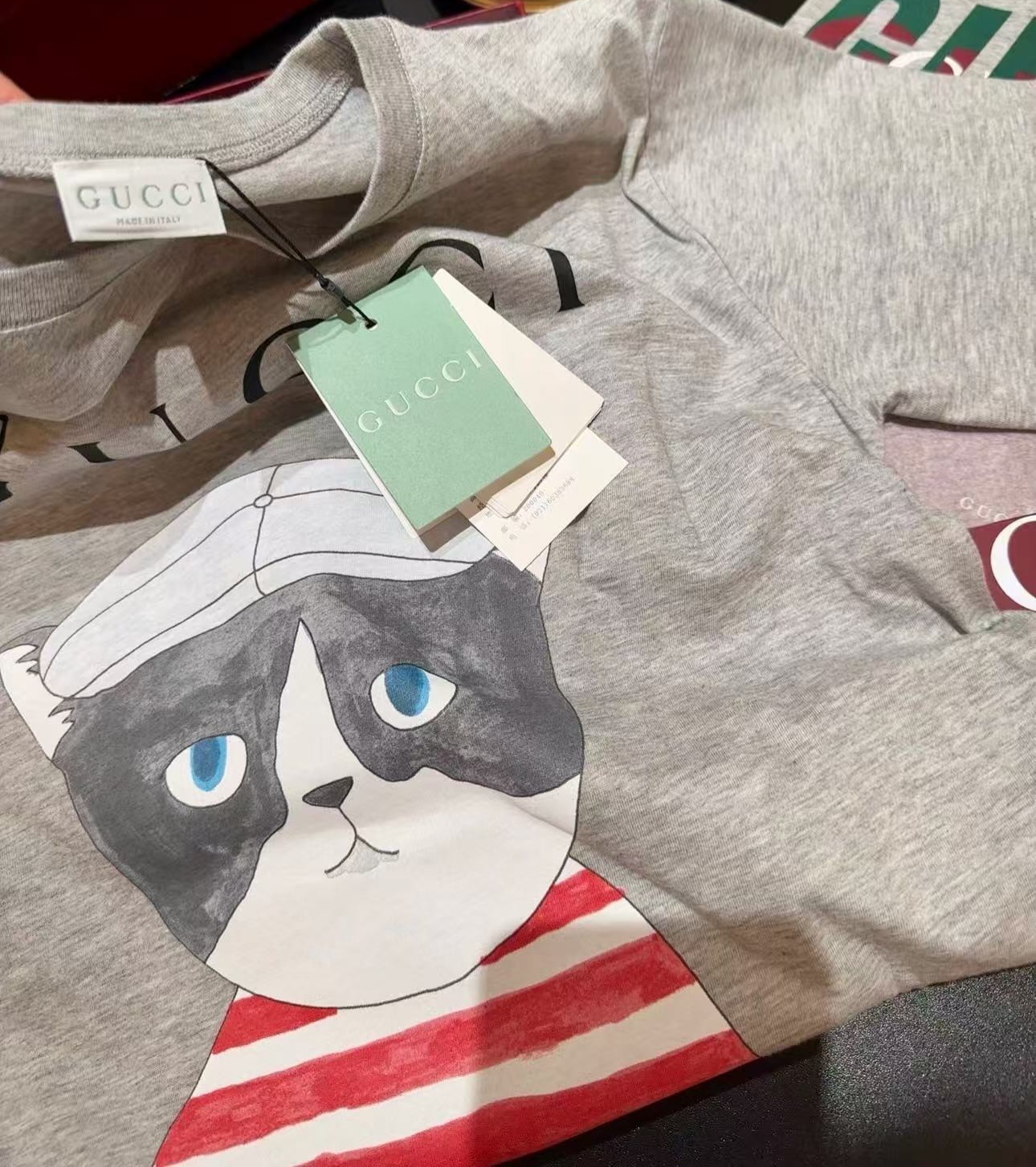 GG Kids 併 紅白間條頭狗 Tee