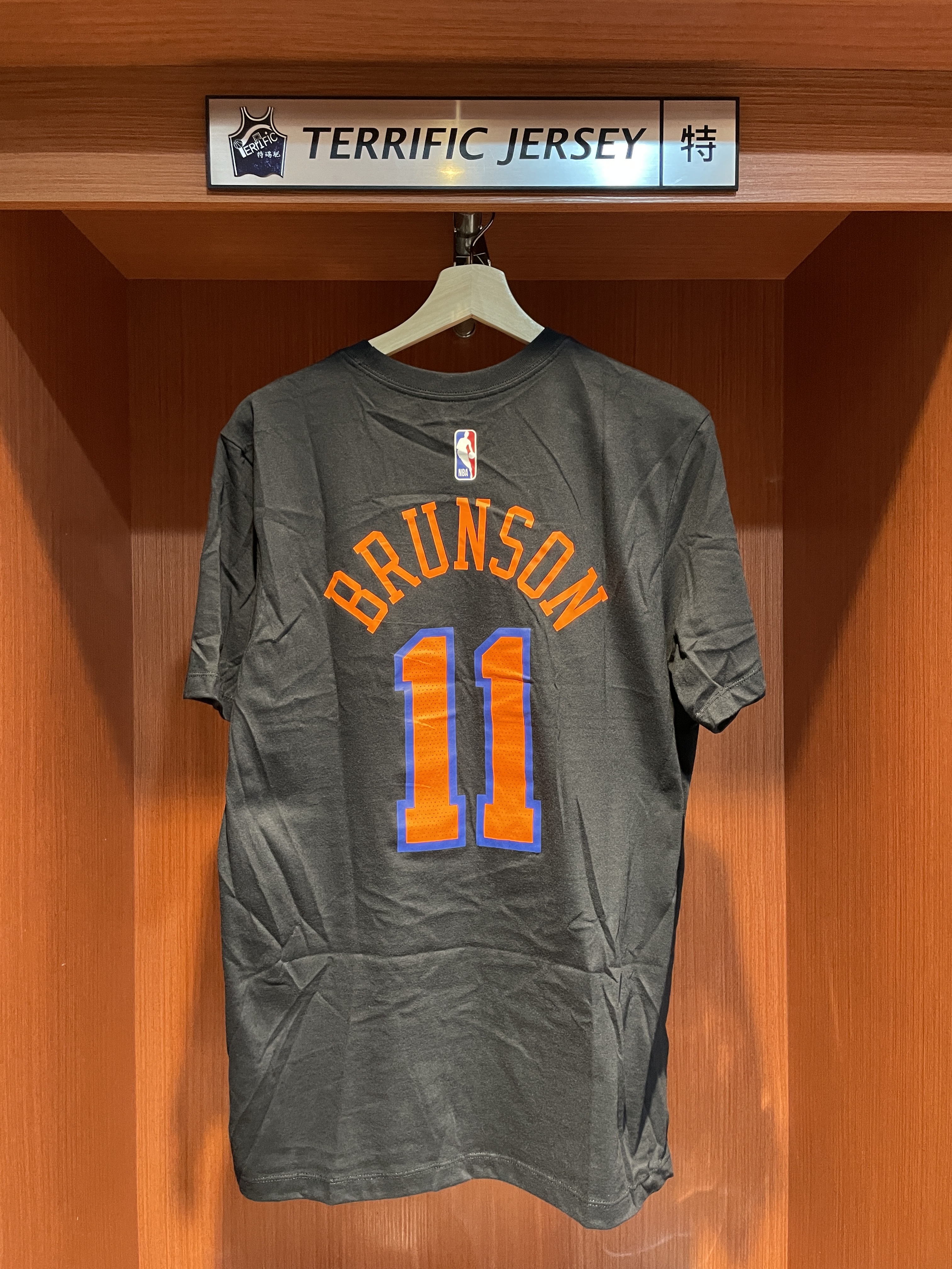 NBA短袖 Jalen Brunson 紐約尼克黑 Statement Jordan Player Name Tee 棉質 短袖 全新
