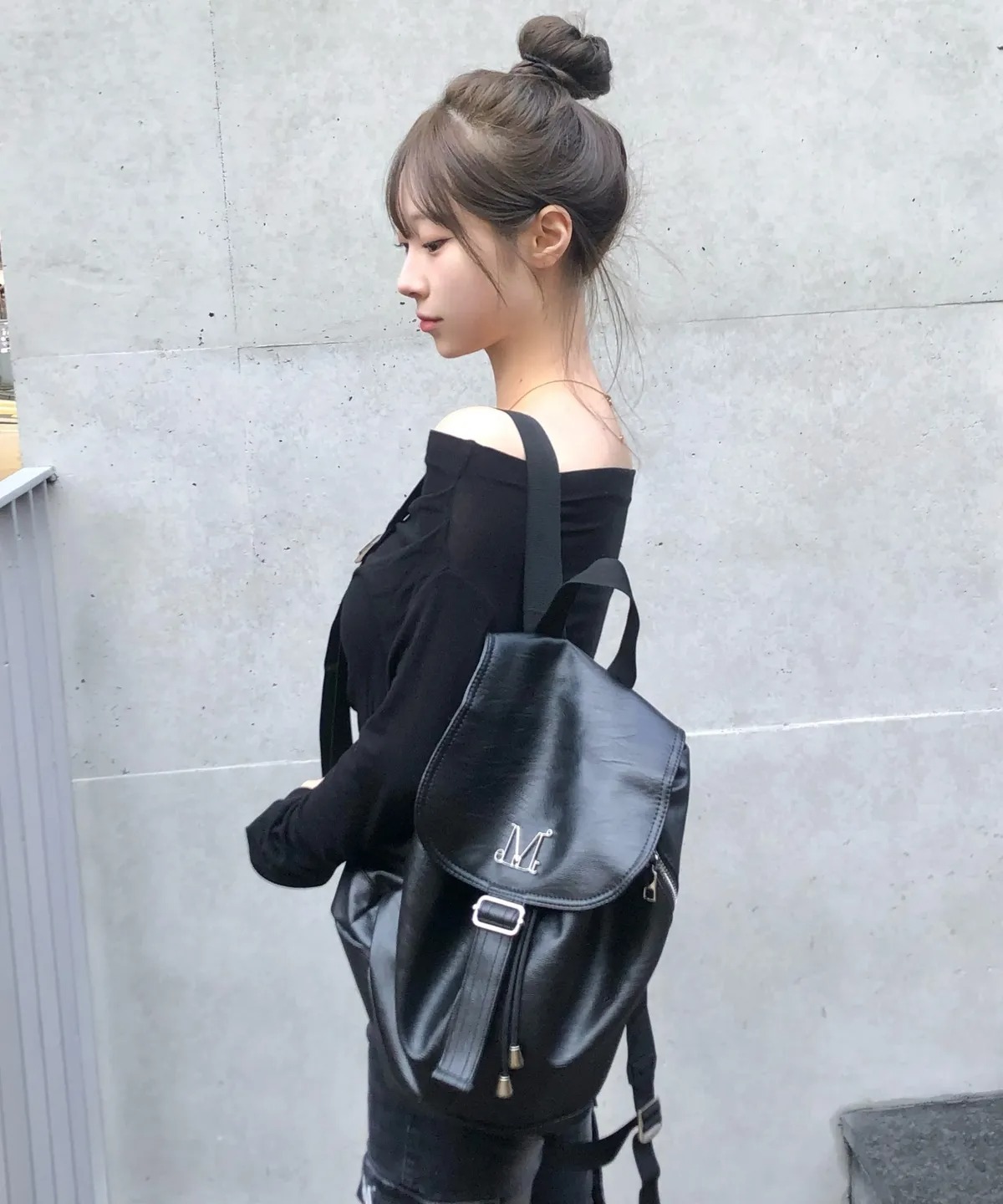 MUCENT MUTE METAL LOGO LEATHER MINI BACK PACK UNISEX