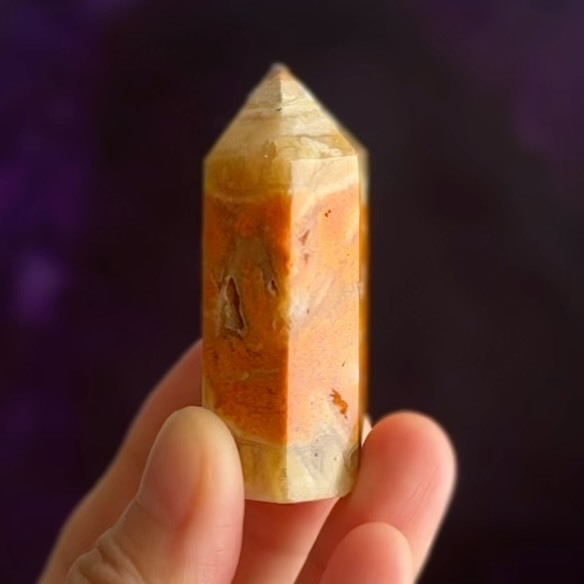 [原石] 印尼大黃蜂碧玉 水晶柱